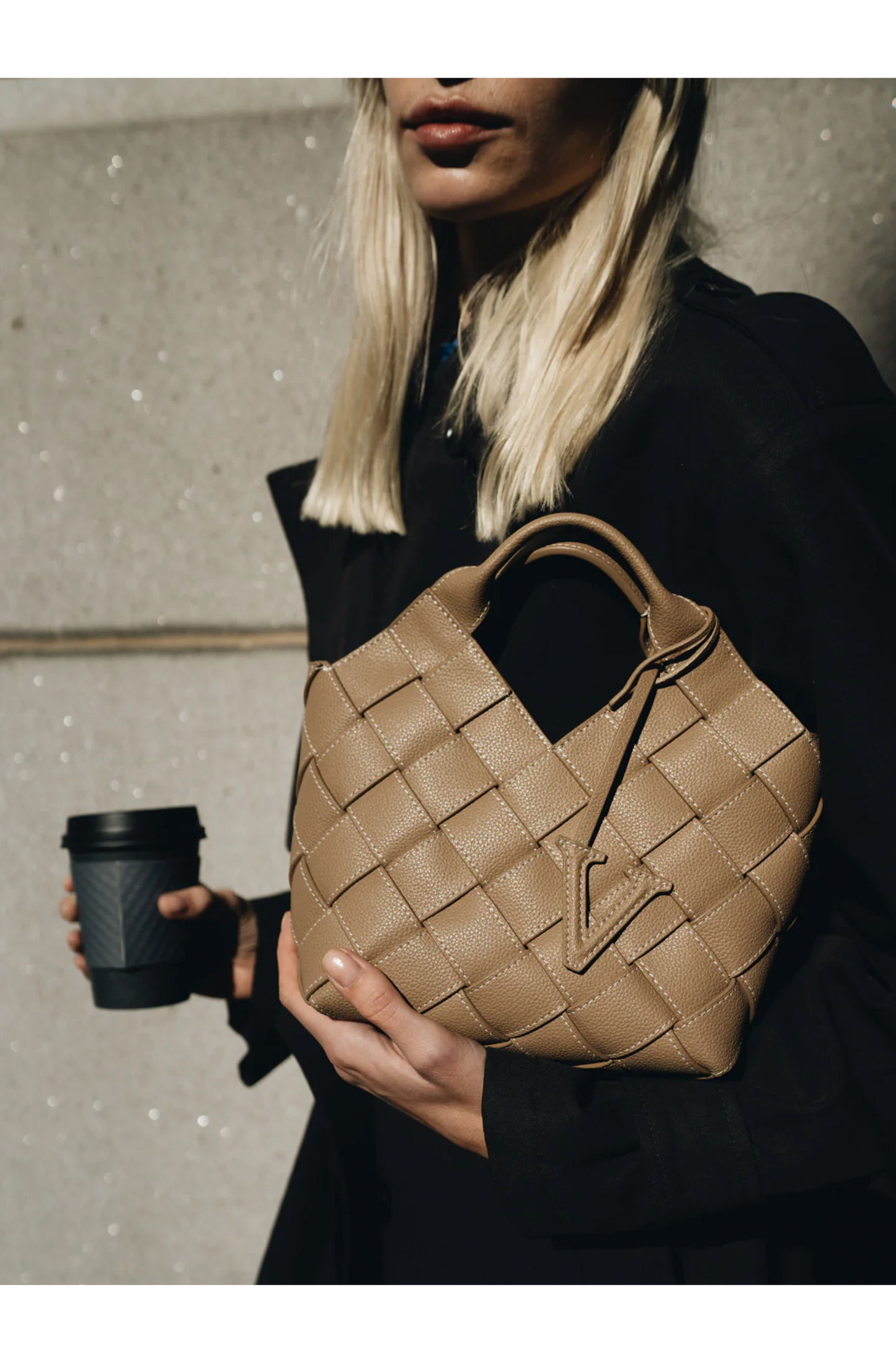 Etoupe Woven Basket Bag