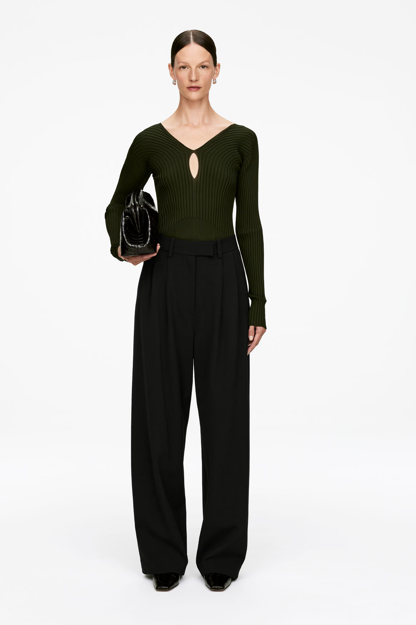 Wide-leg Tailored Trousers