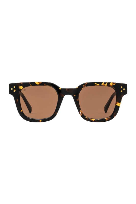 The Chase Sunglasses in Dark Tortoshell