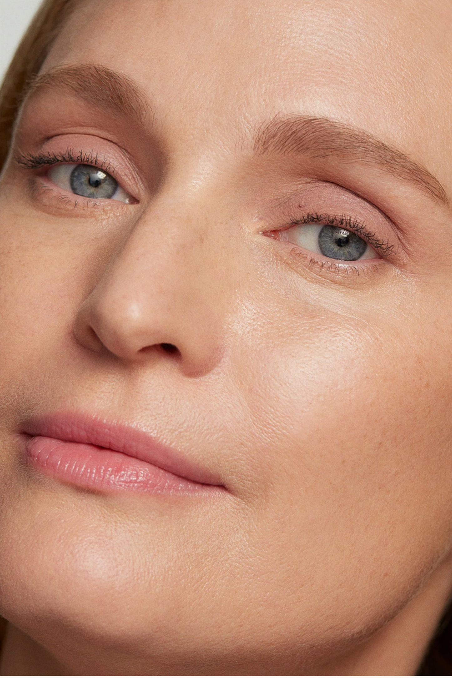 Solo Shadow Eye Colour in Studio