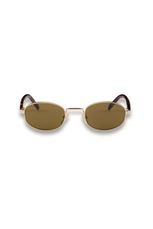 Sunglasses with the Iconic Metal Plaque