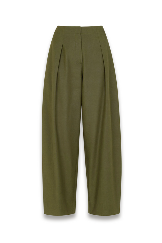 Pleat Front Barrel Trouser