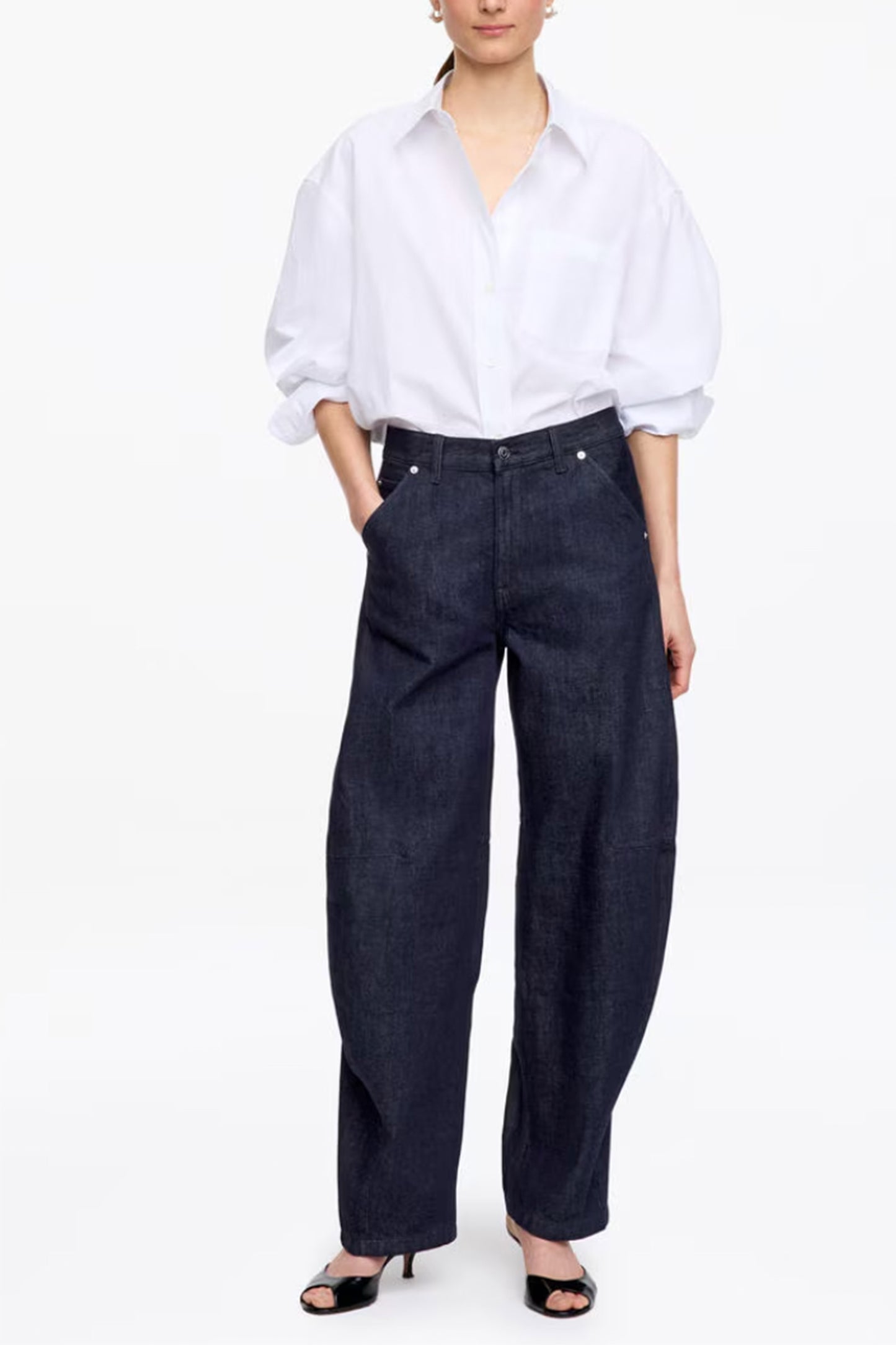 Pine Relaxed Barrel Jeans