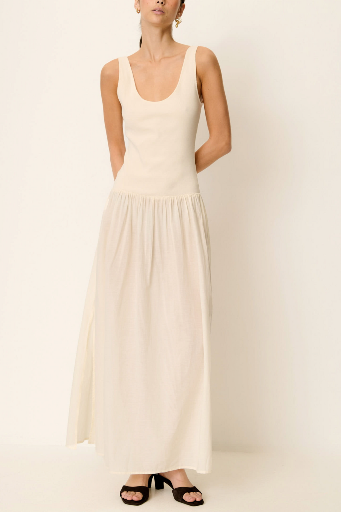 Solao Dress