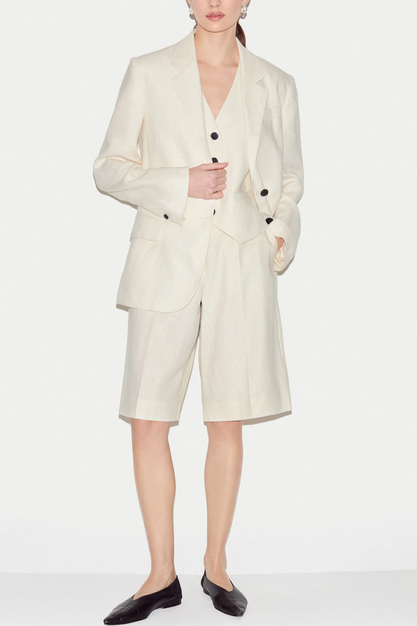 Linen Bermuda Short