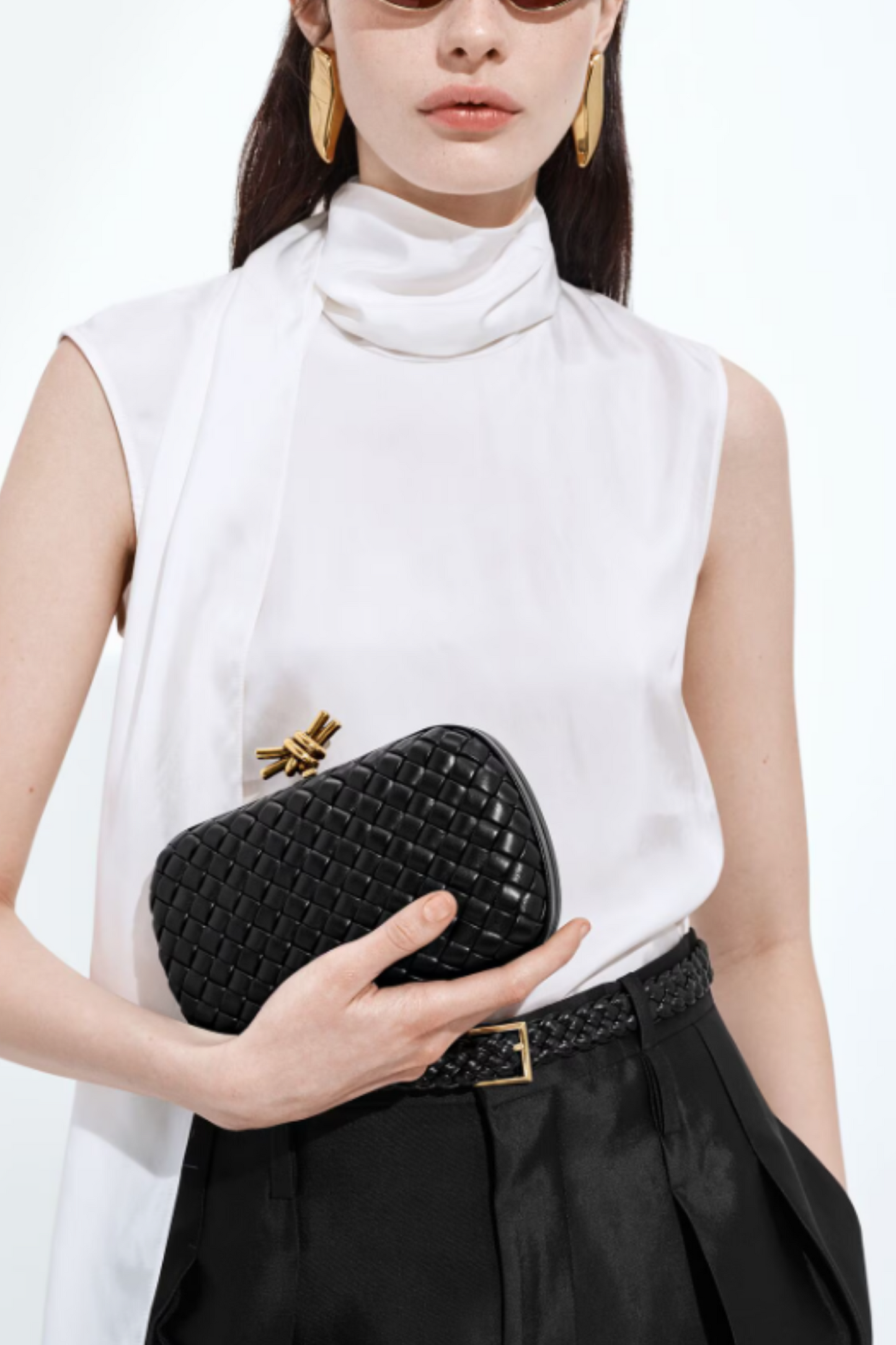Knot Clutch