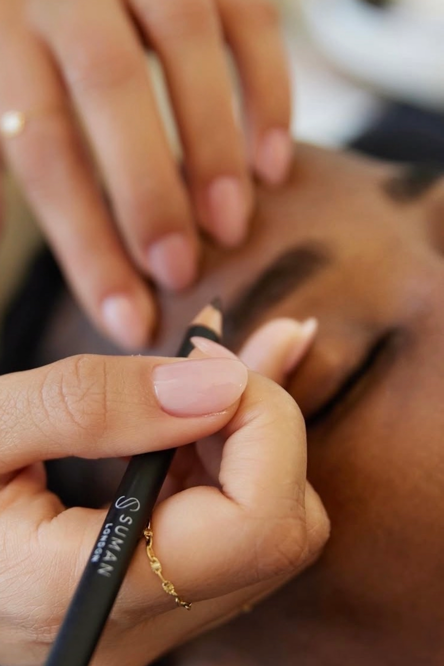 Bespoke Eyebrow Shaping