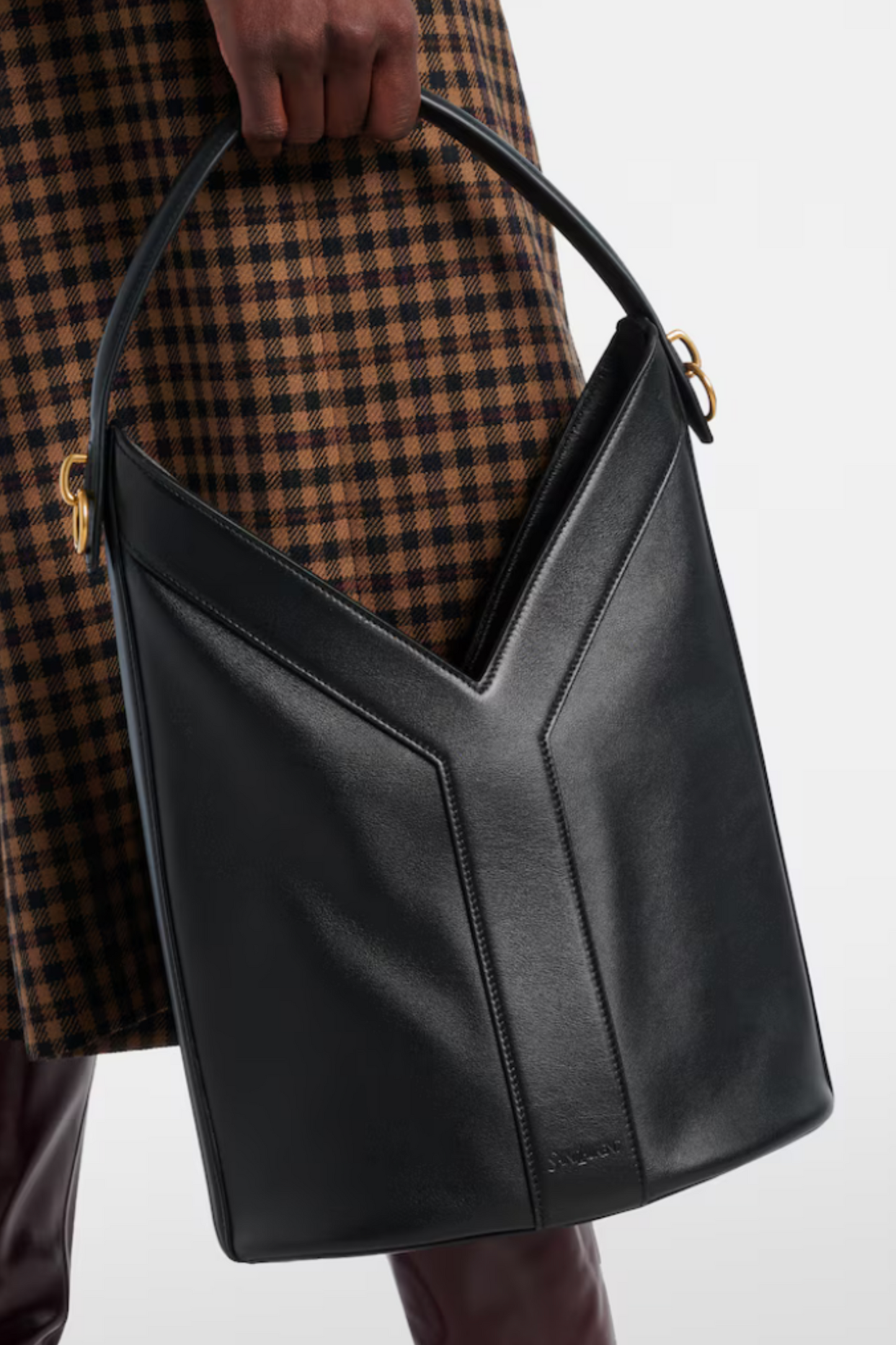 Y leather bucket bag