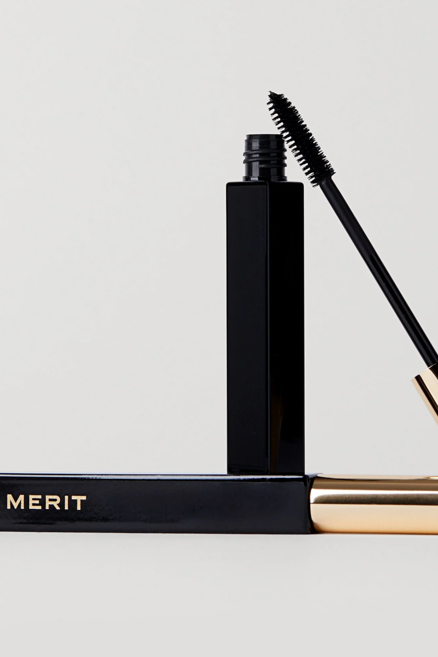 Clean Volume Volumizing Mascara