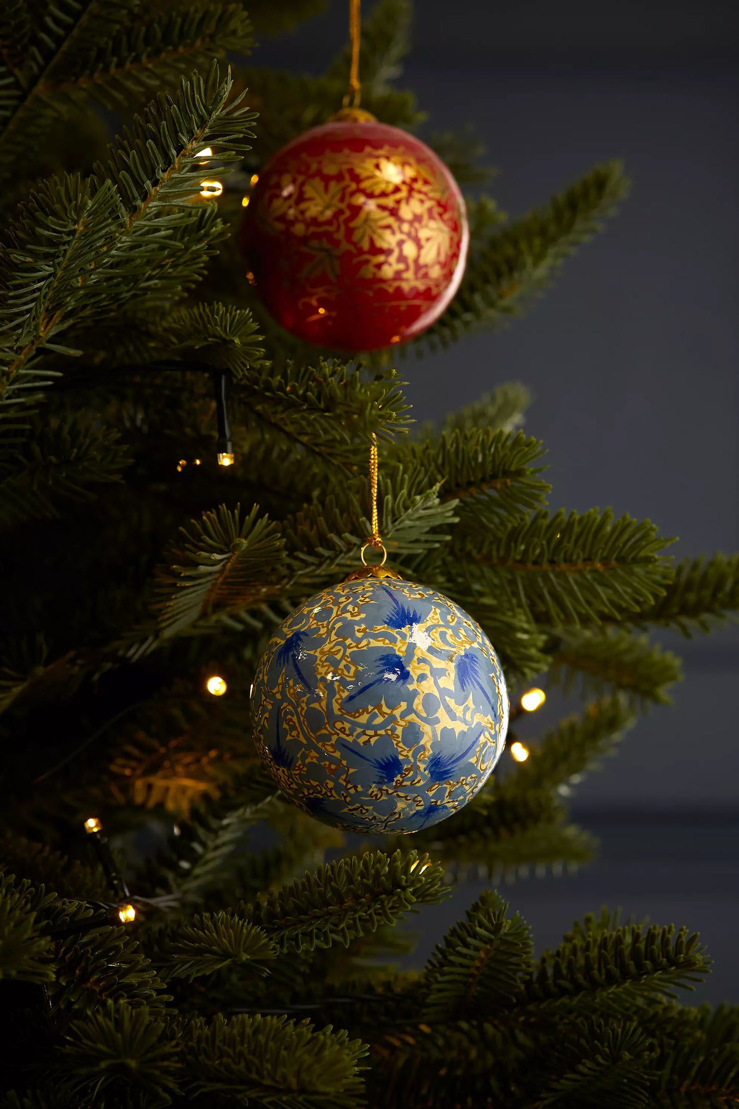 Chinar Leaves Blue Papier-Mâché Bauble