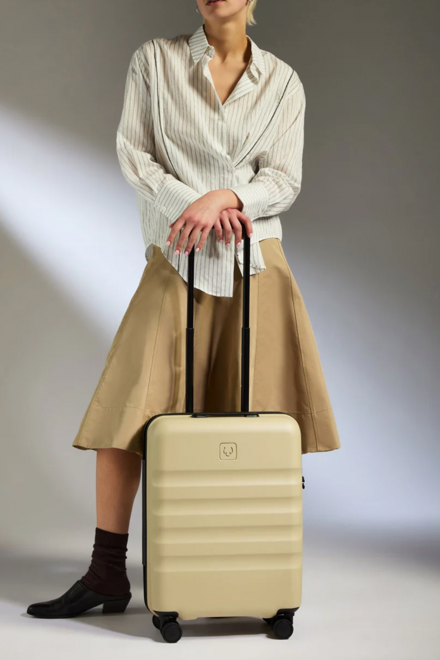 Cabin Suitcase in Dune Yellow