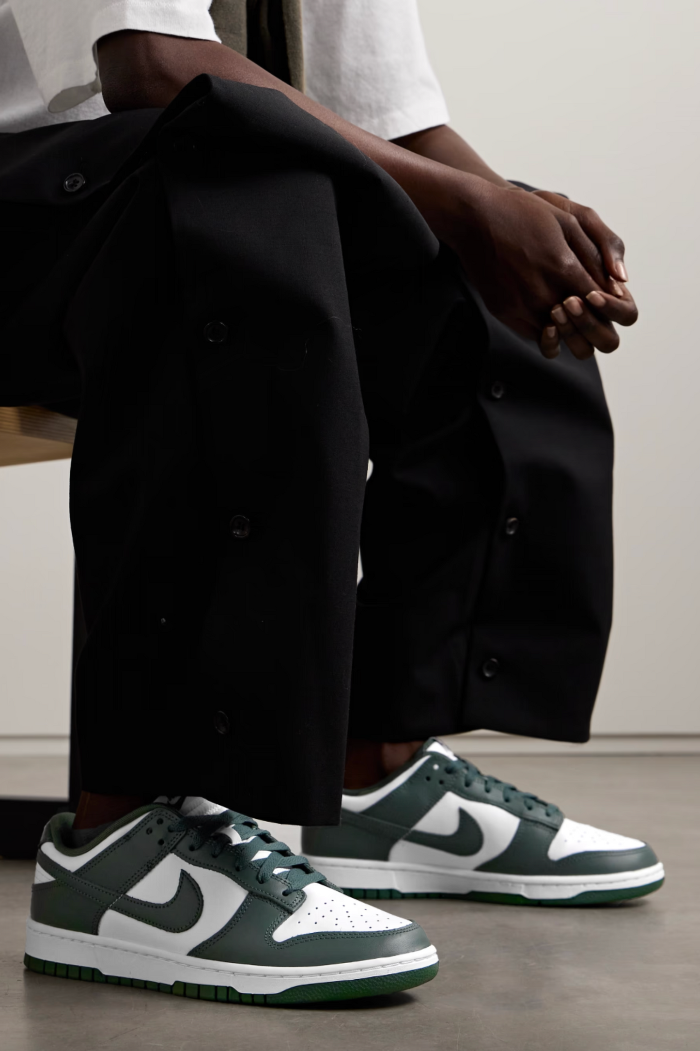 Dunk Low Leather Sneakers
