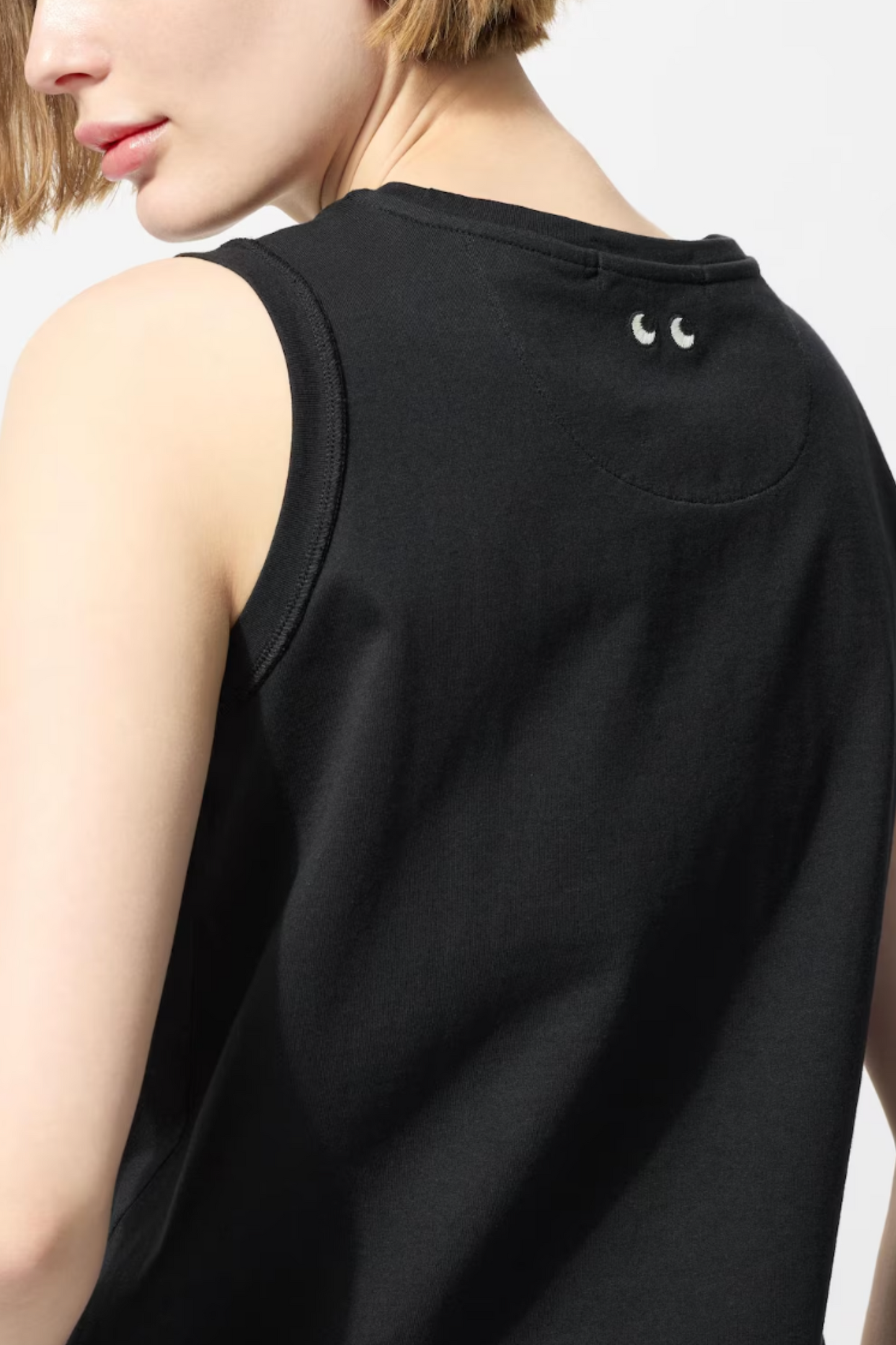 T3SLEEVELESS (Sleeveless T-Shirt)