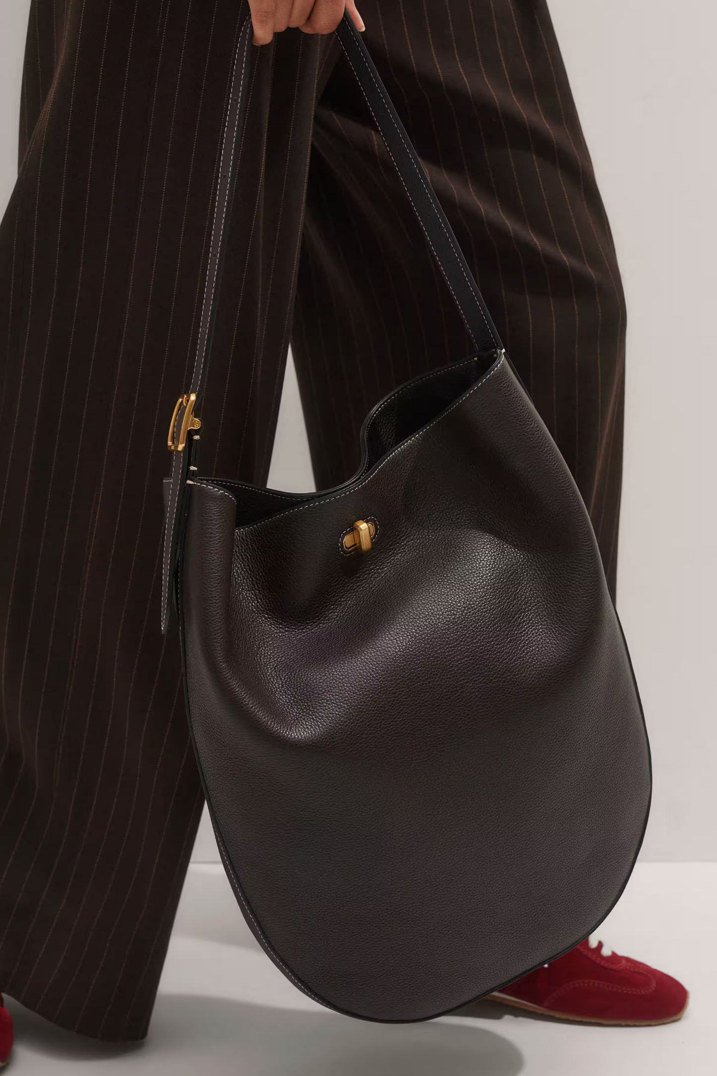 Clever Commuter Leather Bag