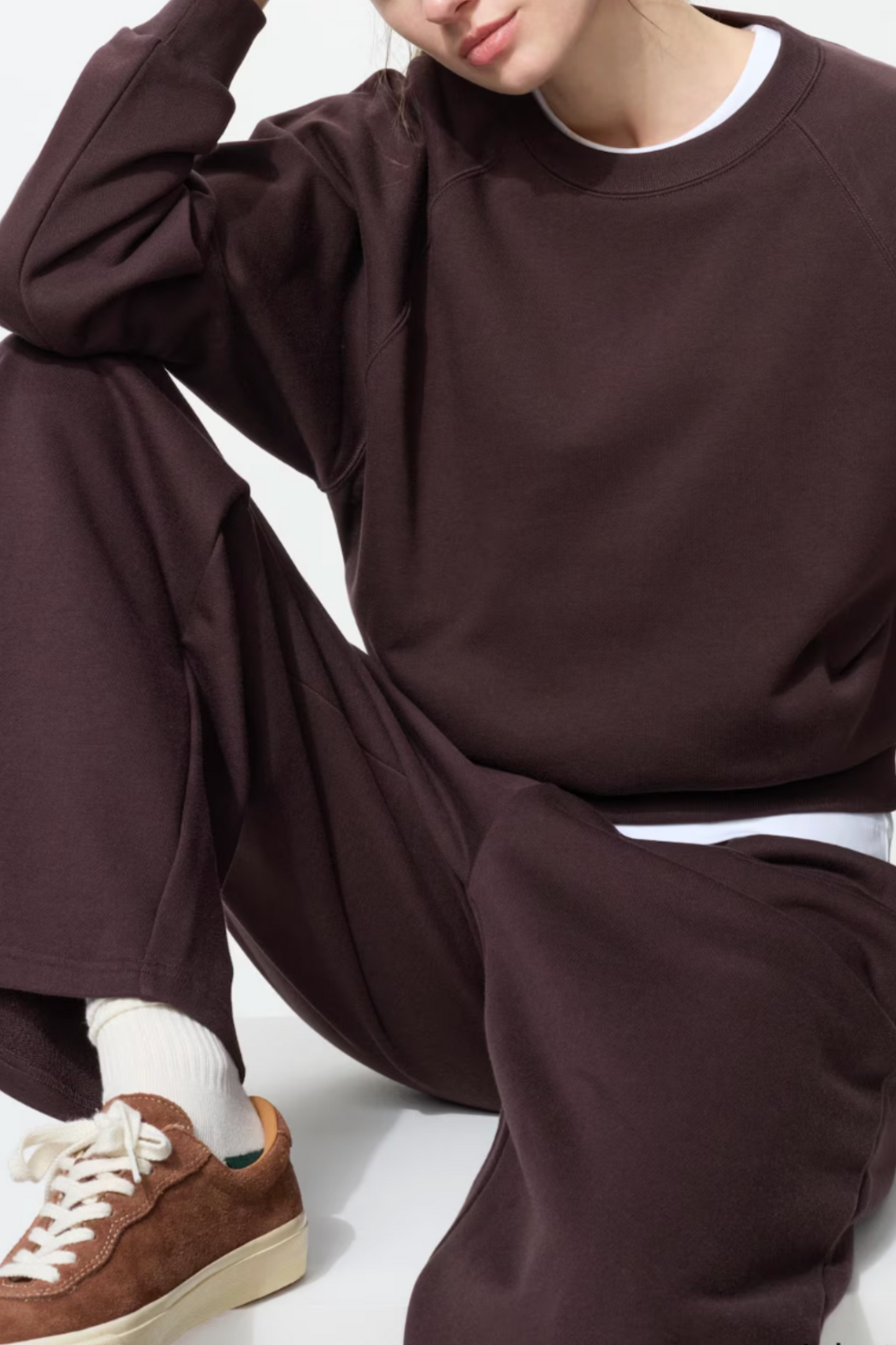 Cropped Sweatshirt and Wide Trousers