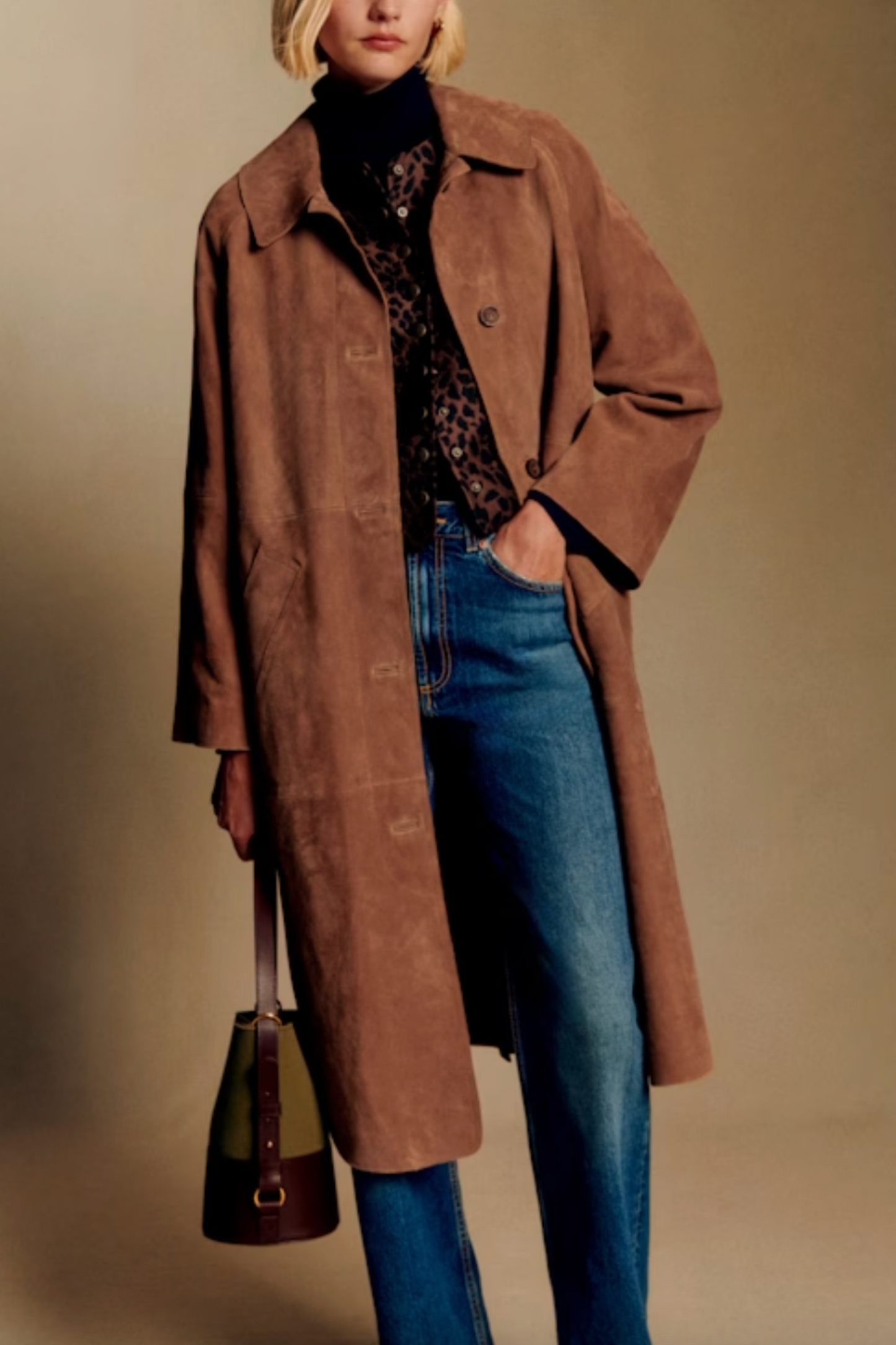Clyde Coat in Camel Suede