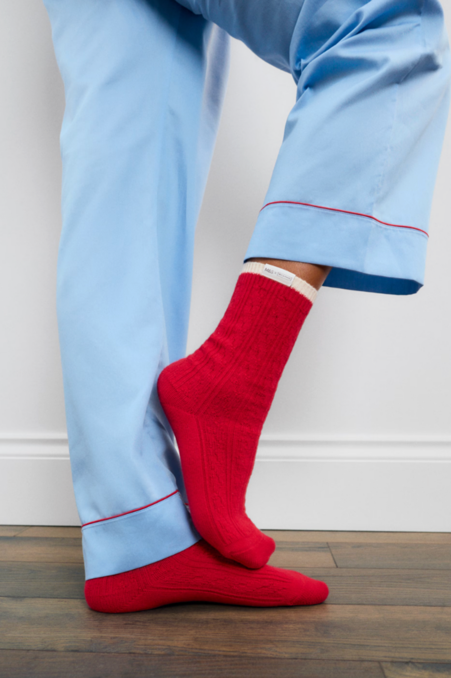 Cashmere Rich Cable Knit Crew Socks