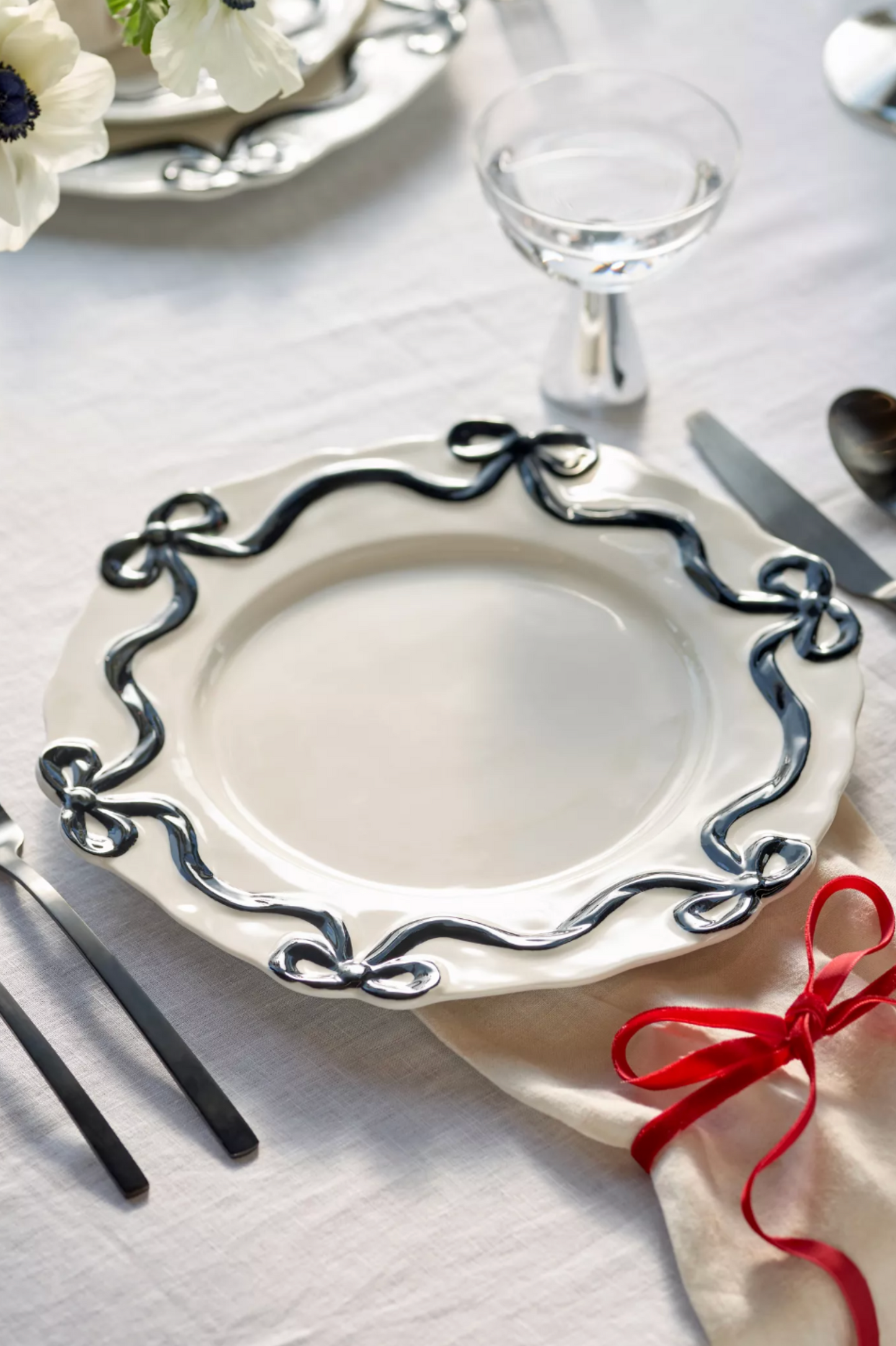 Benedita Bow Stoneware Dinner Plates