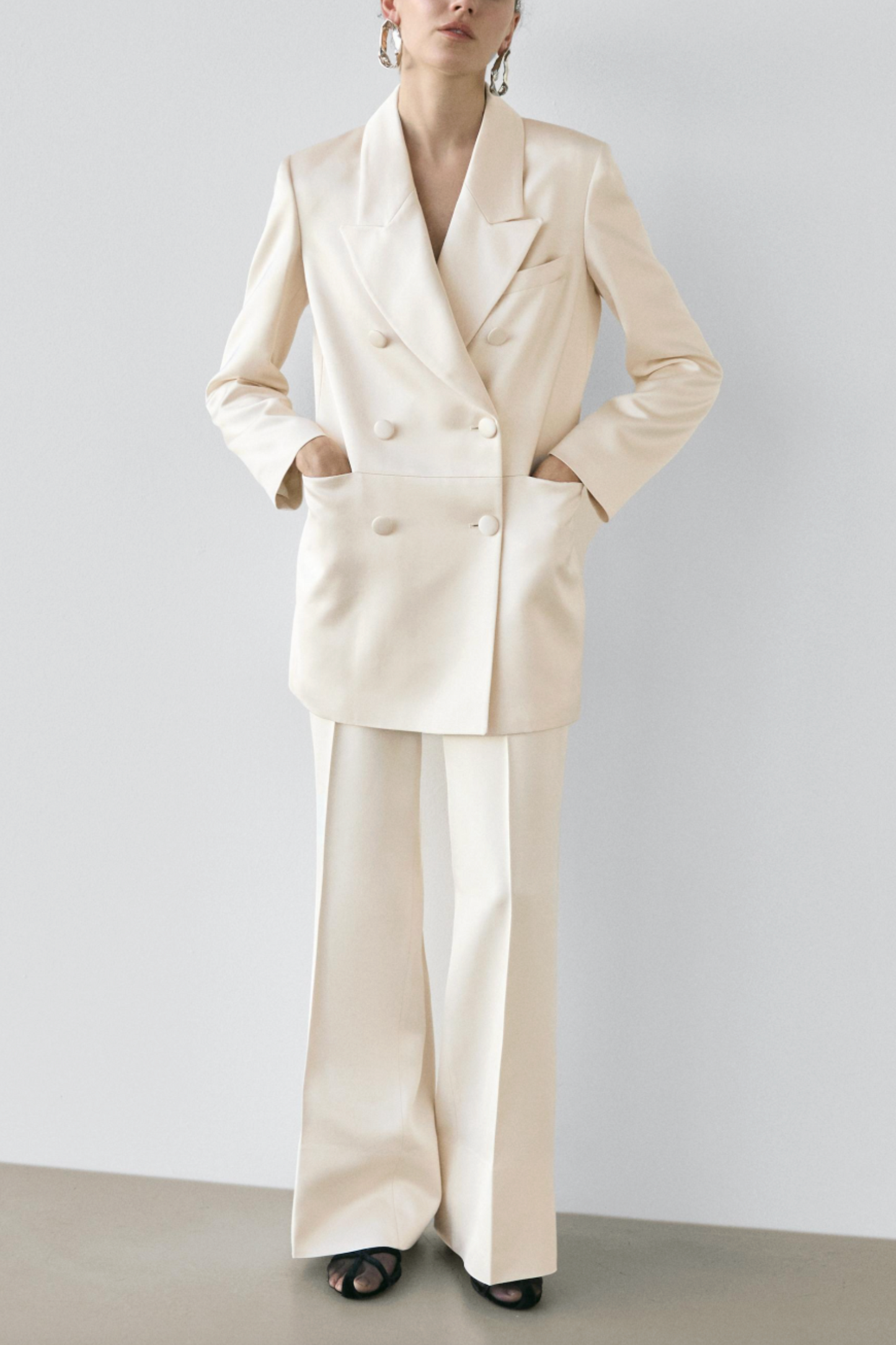 Satin Blazer With Buttons and Wide Leg Trousers