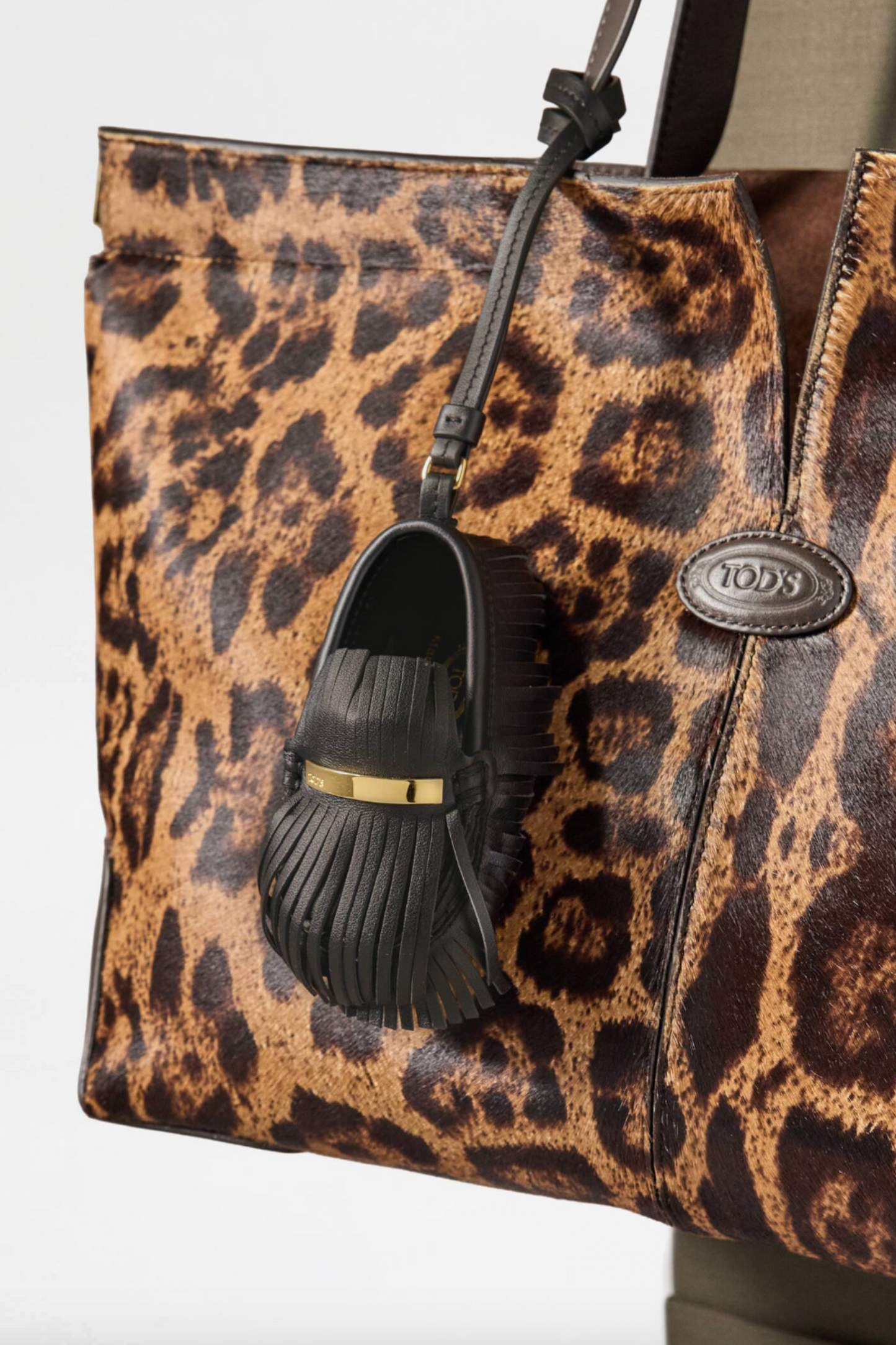 Gommino Driving Shoe Charm in Leather