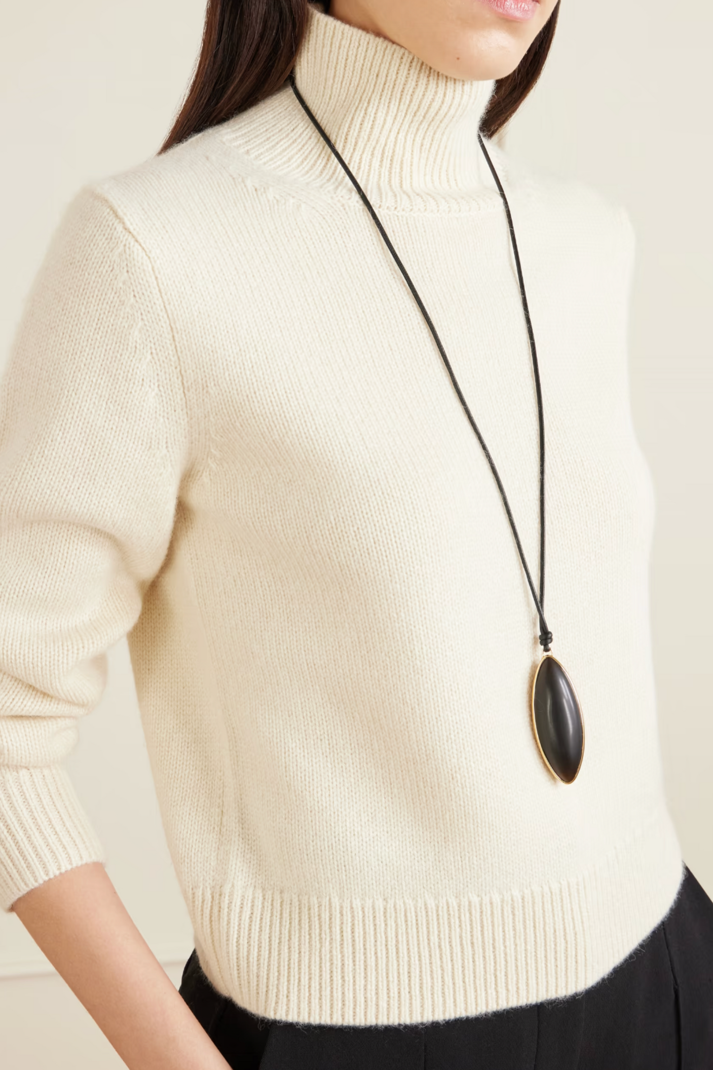 Dagger Gold-plated, Quartz and Leather Necklace
