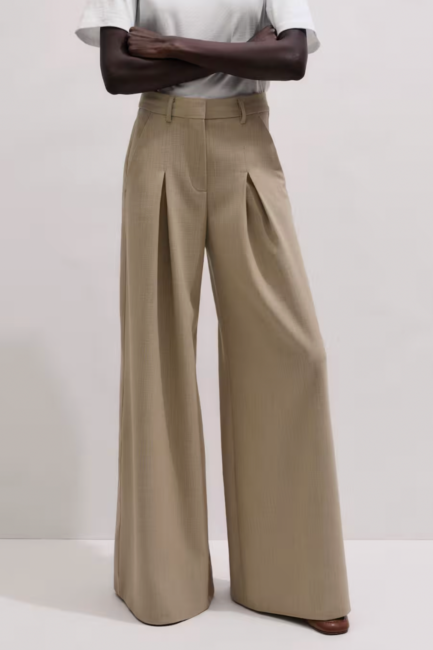 Very Wide-leg Trouser