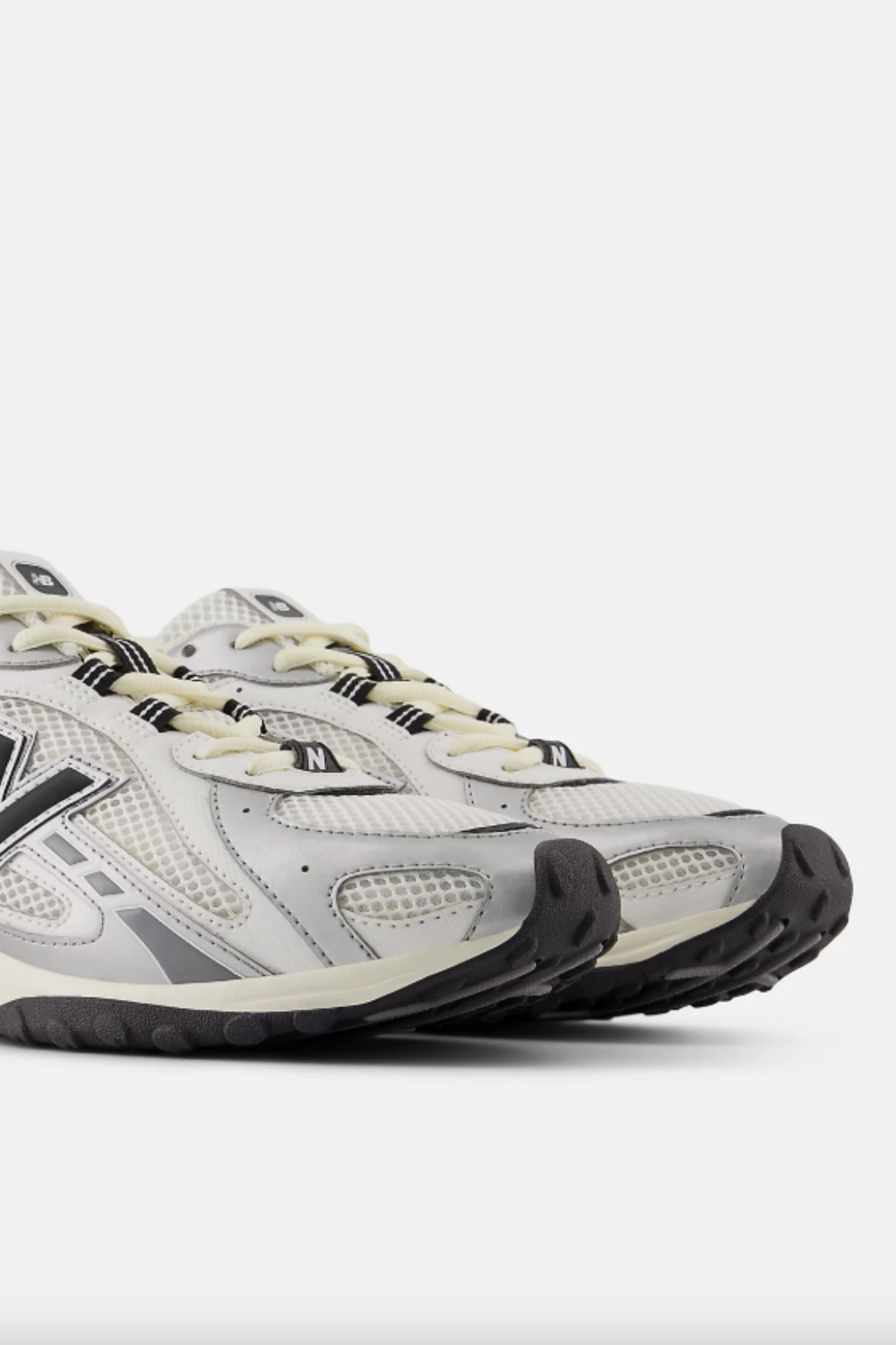 204L Shoes