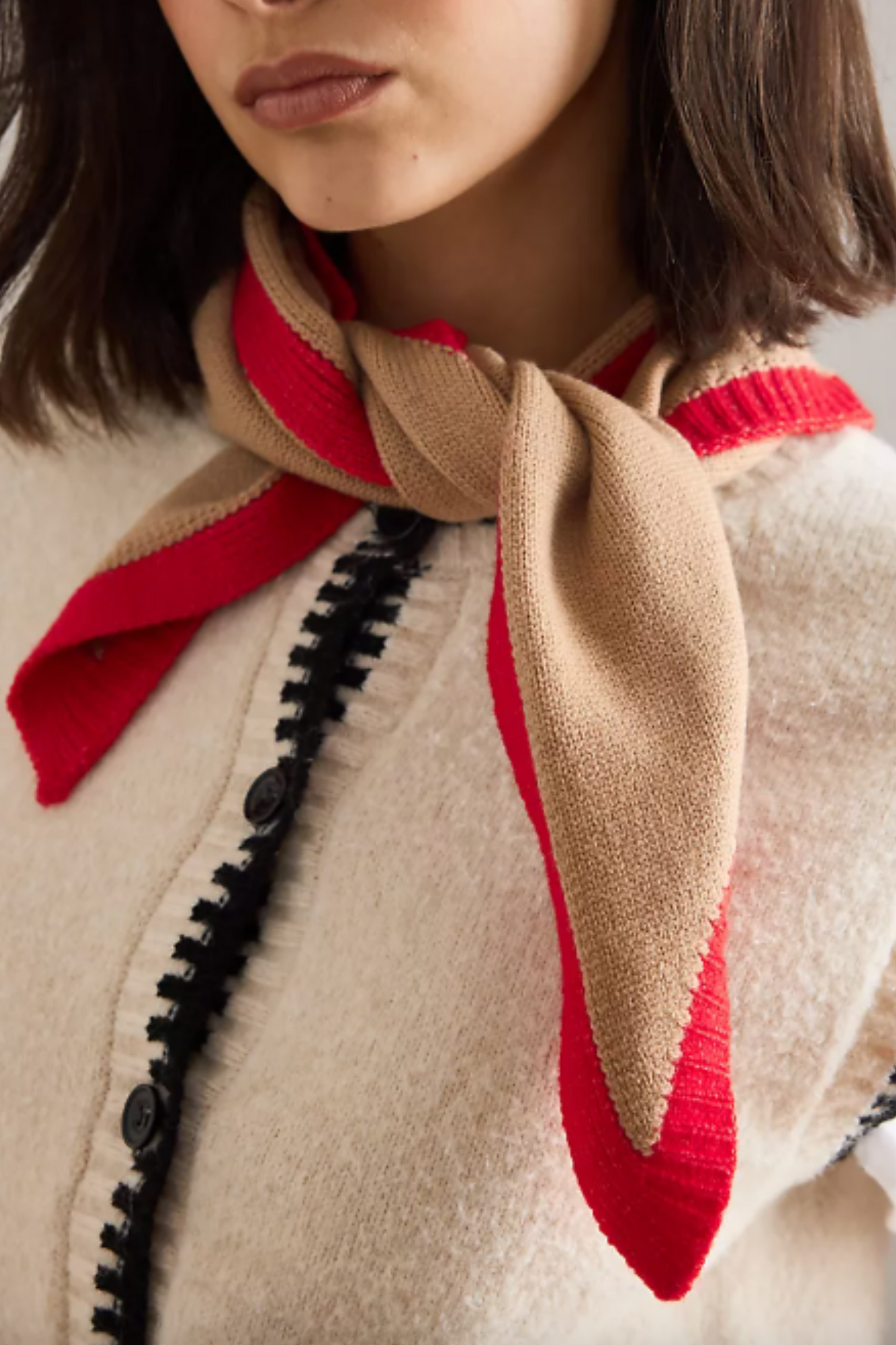 Small Contrast Trim Triangle Scarf