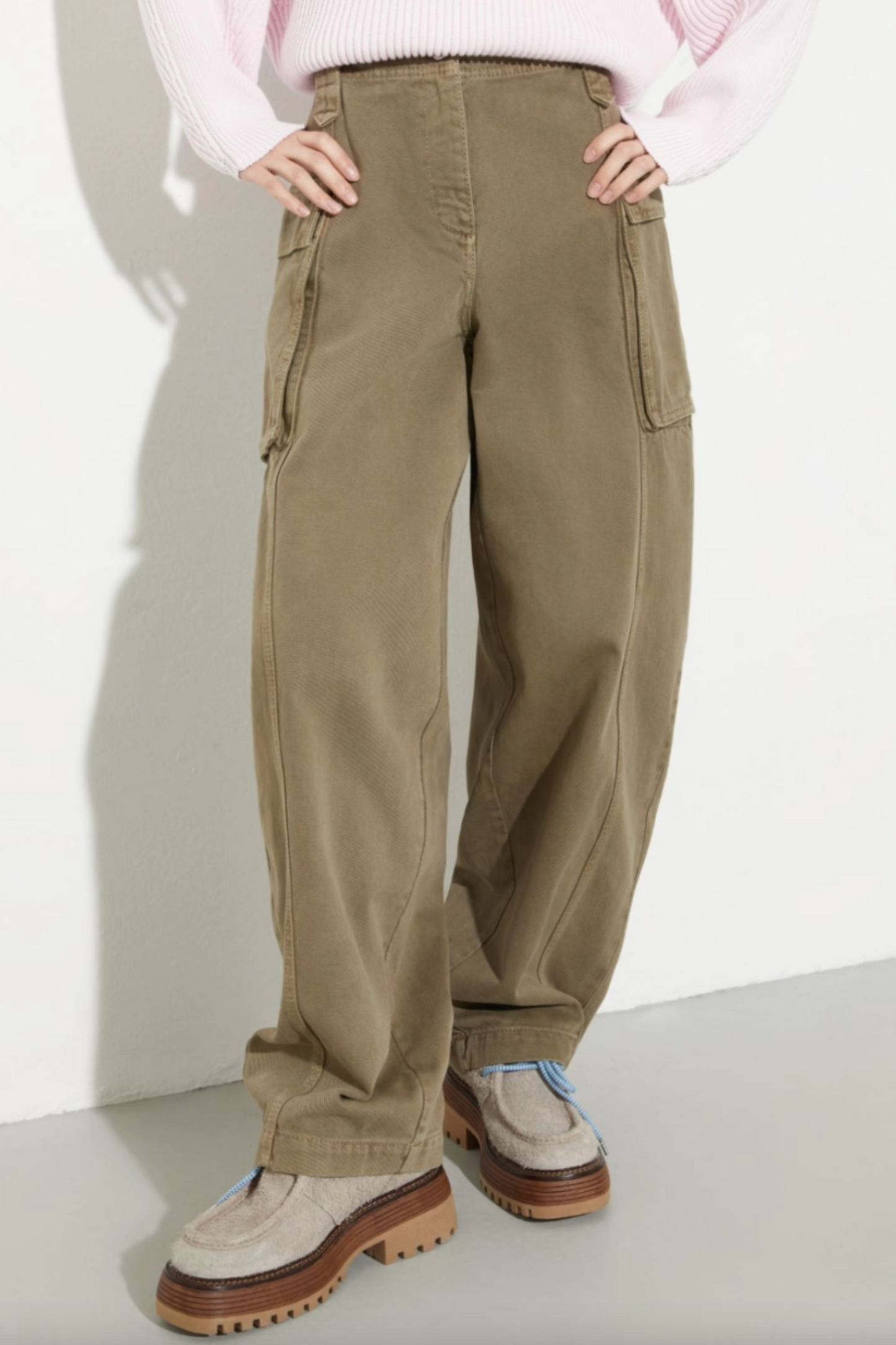 Barrel-leg Cargo Trousers