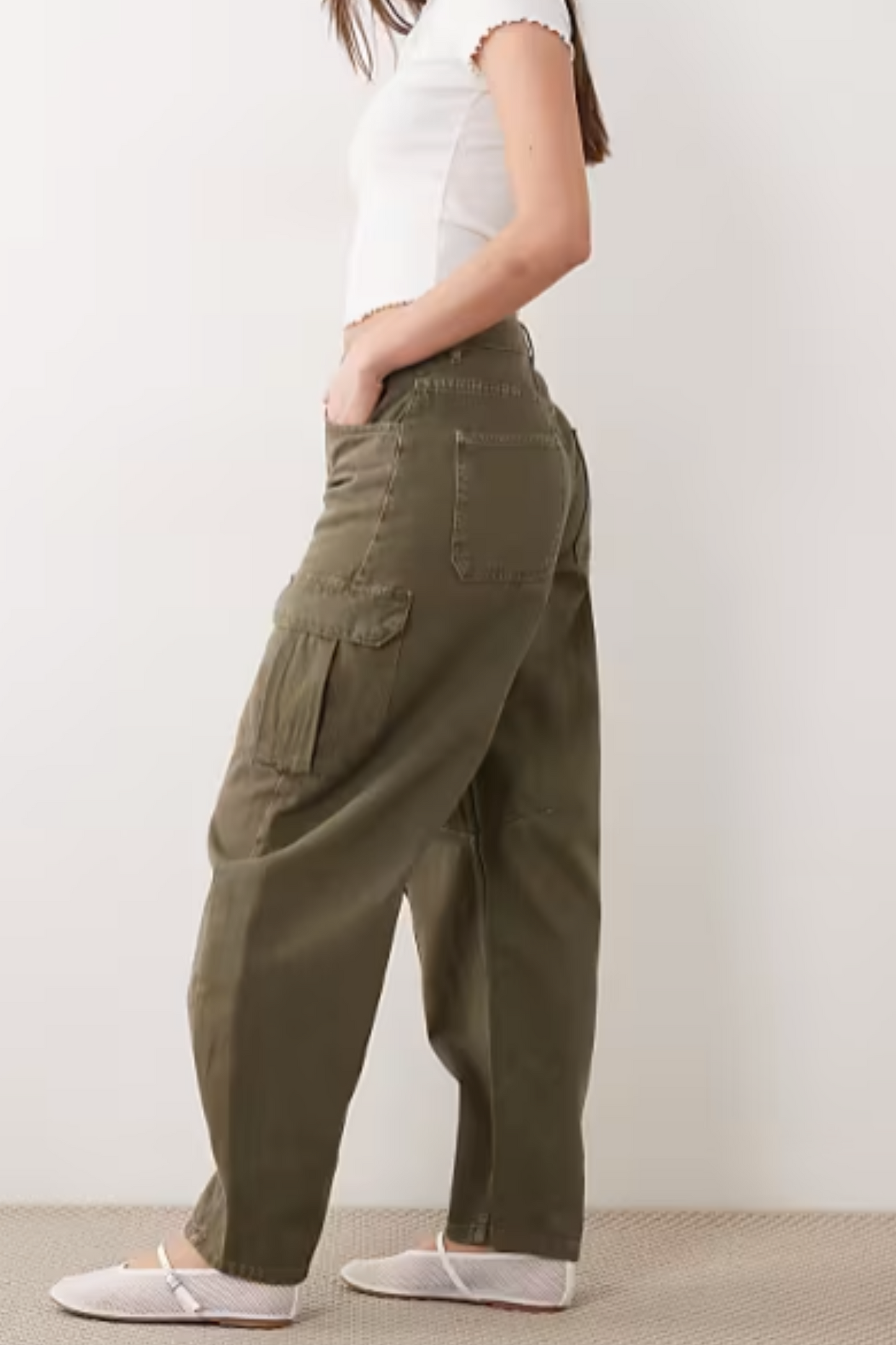 Mango Dilly 100% cotton utility barrel jean in khaki