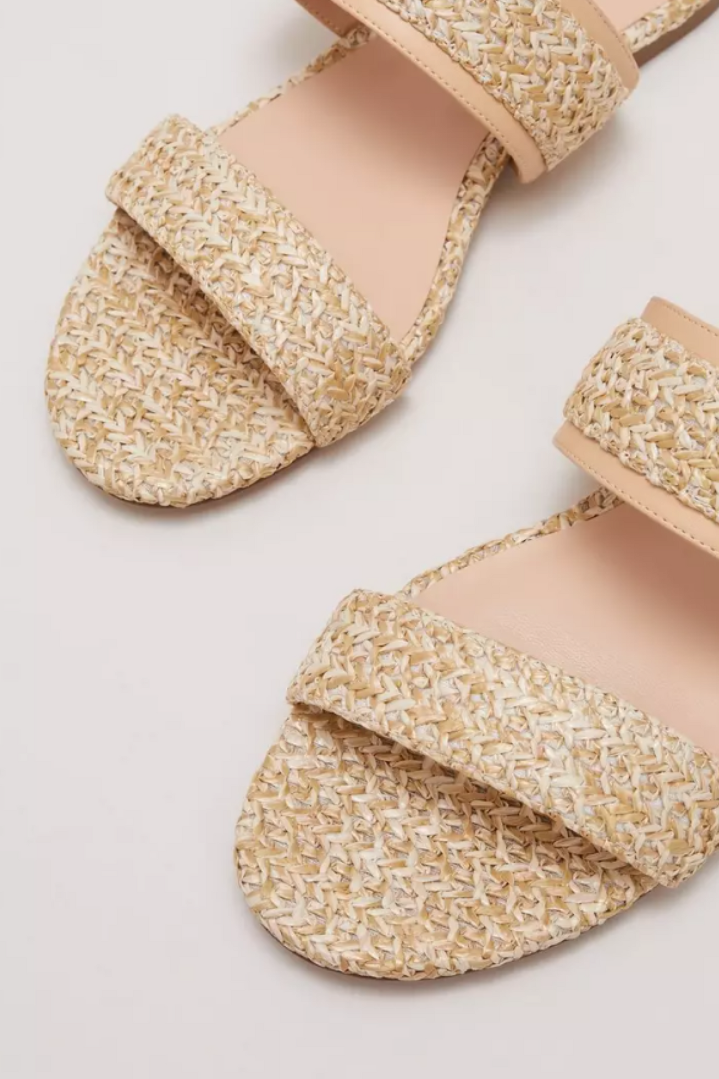 Raffia Slider
