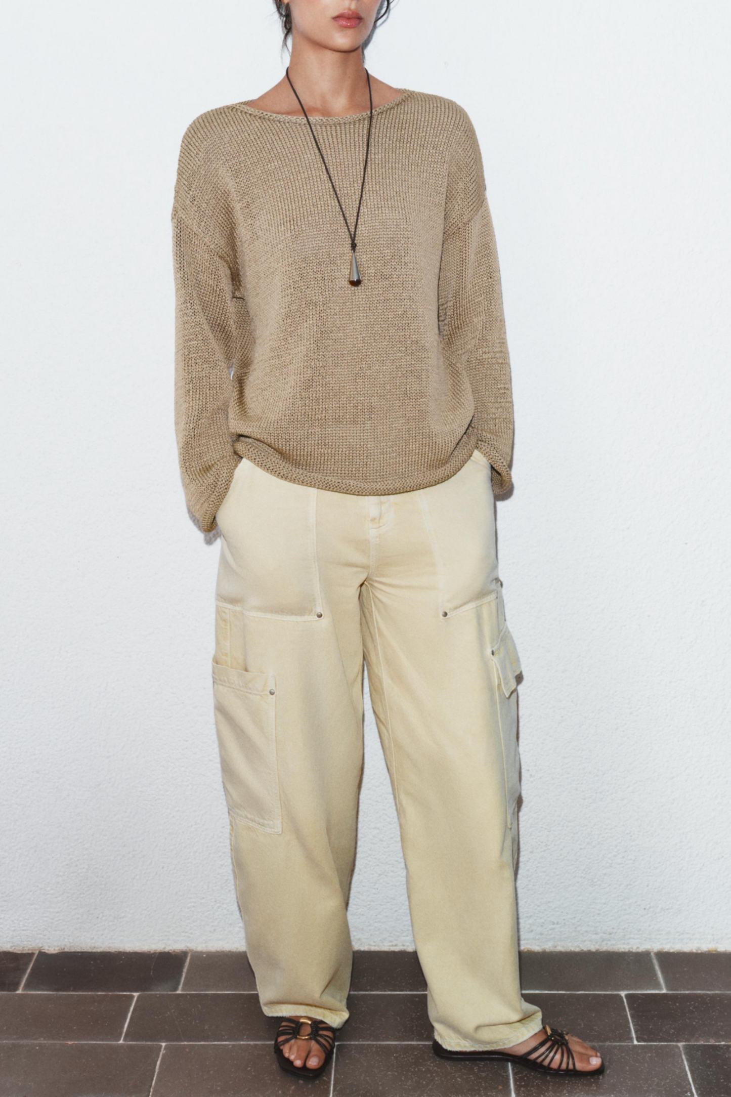 Mid-waist Barrel Cargo Jeans