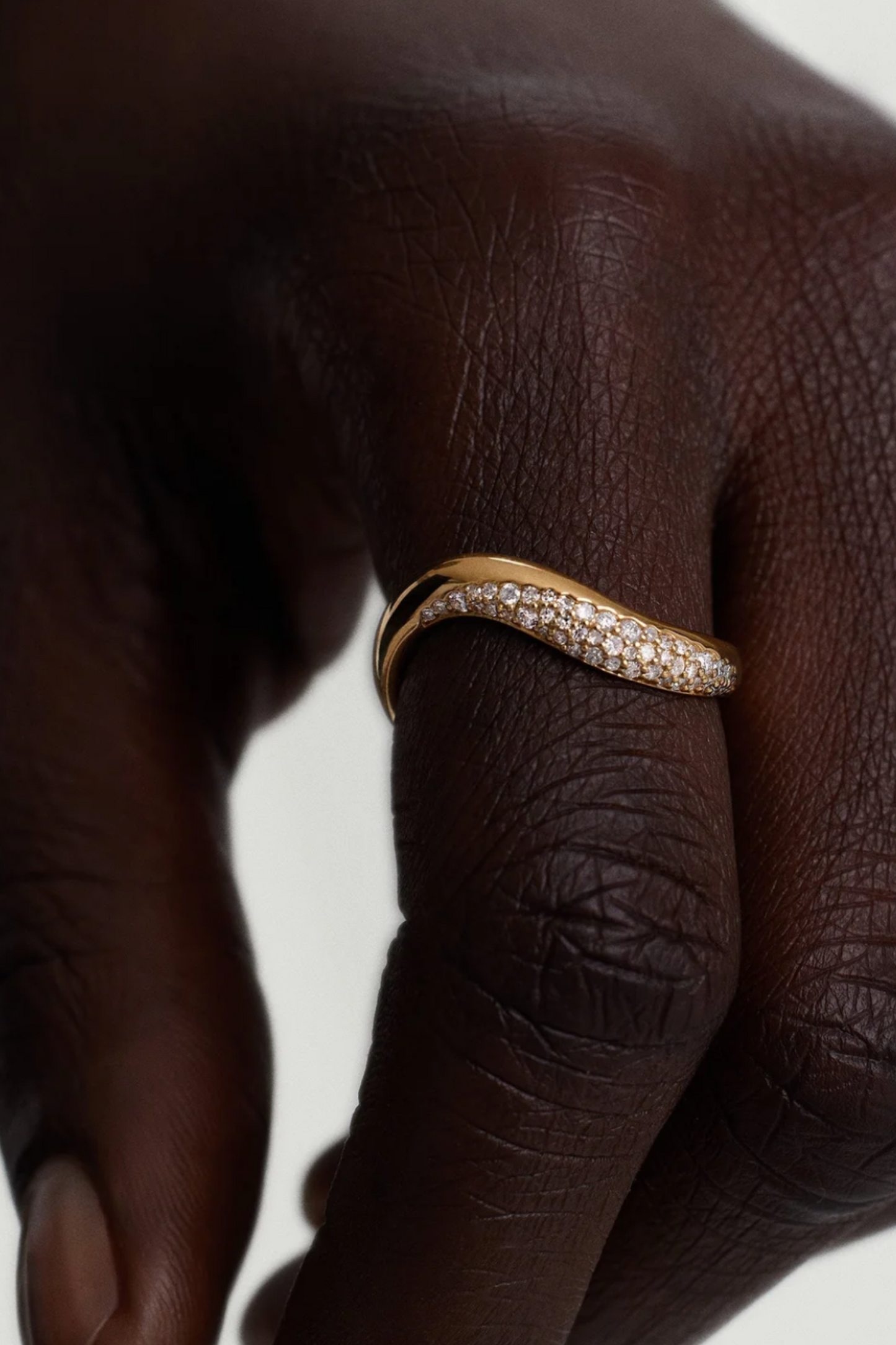 Dôme Figure Diamond Dipped Ring