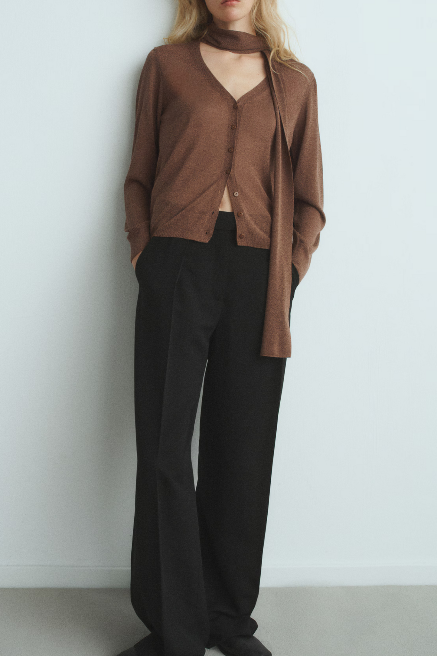 Fine-knit Cardigan with Foulard