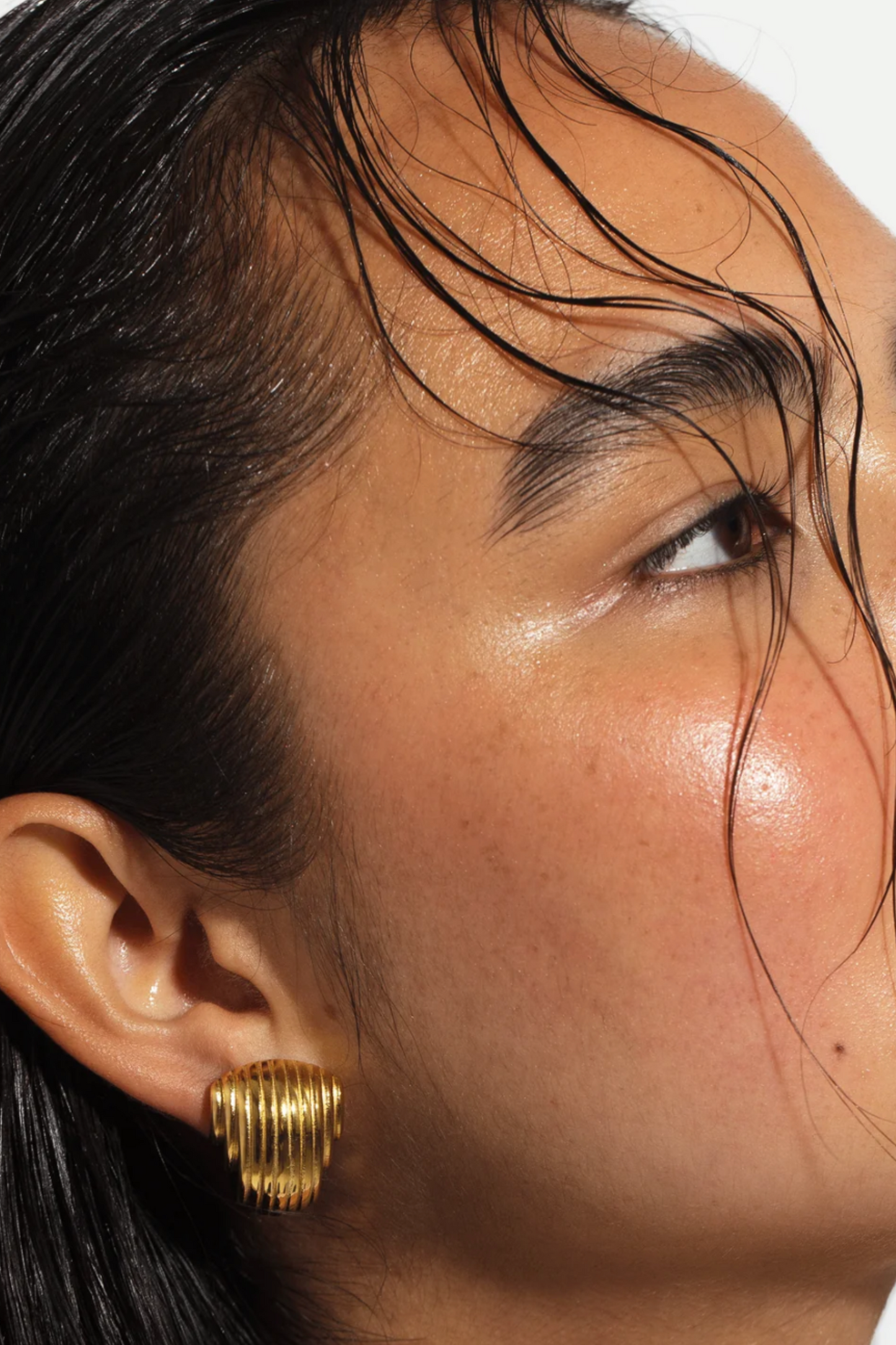 Chloe Ribbed Effect Stud Earring