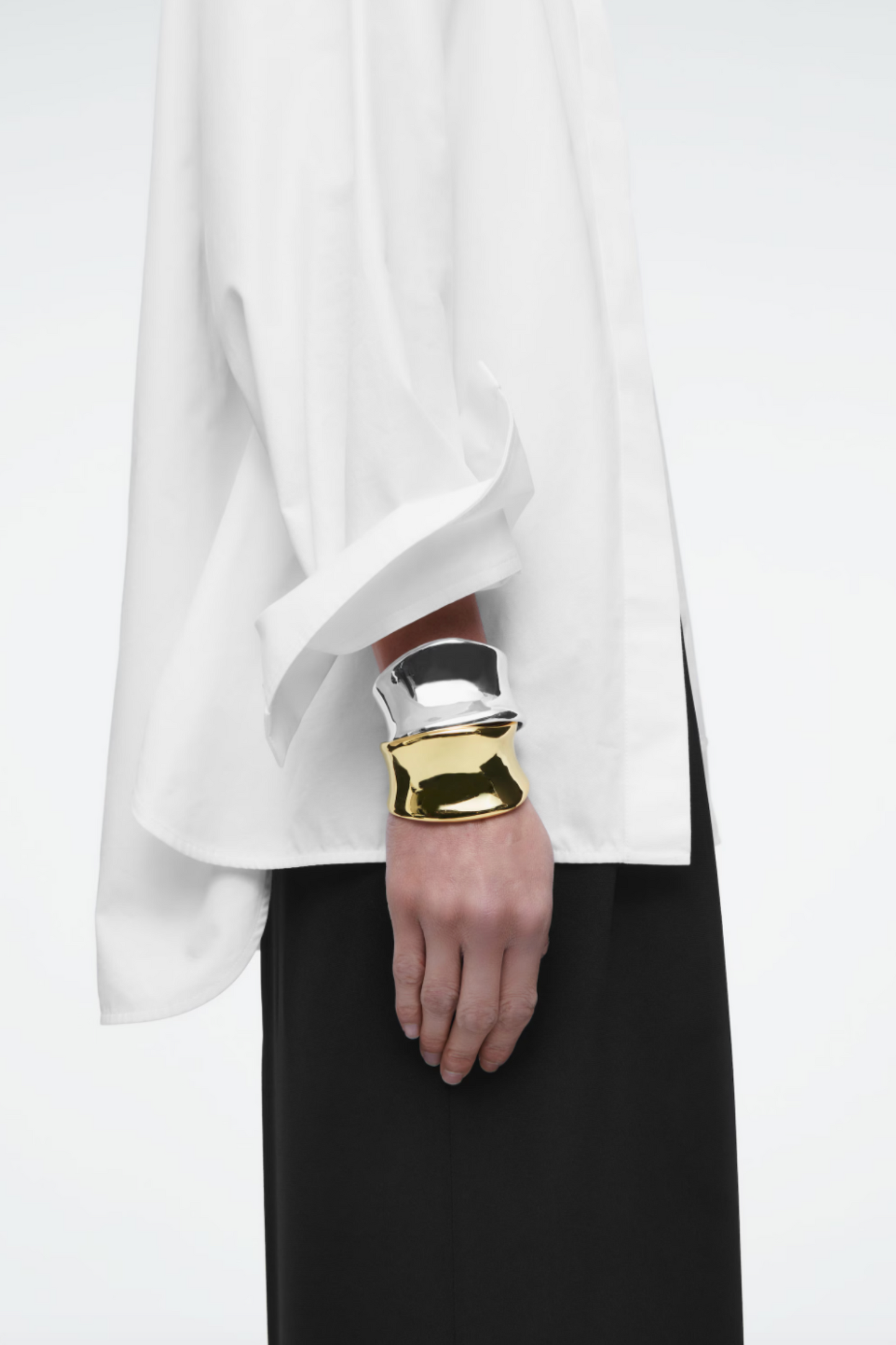 Sculpted Cuff
