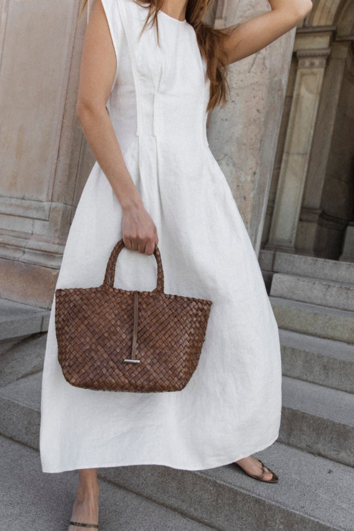 Midi Leather Basket Light Brown