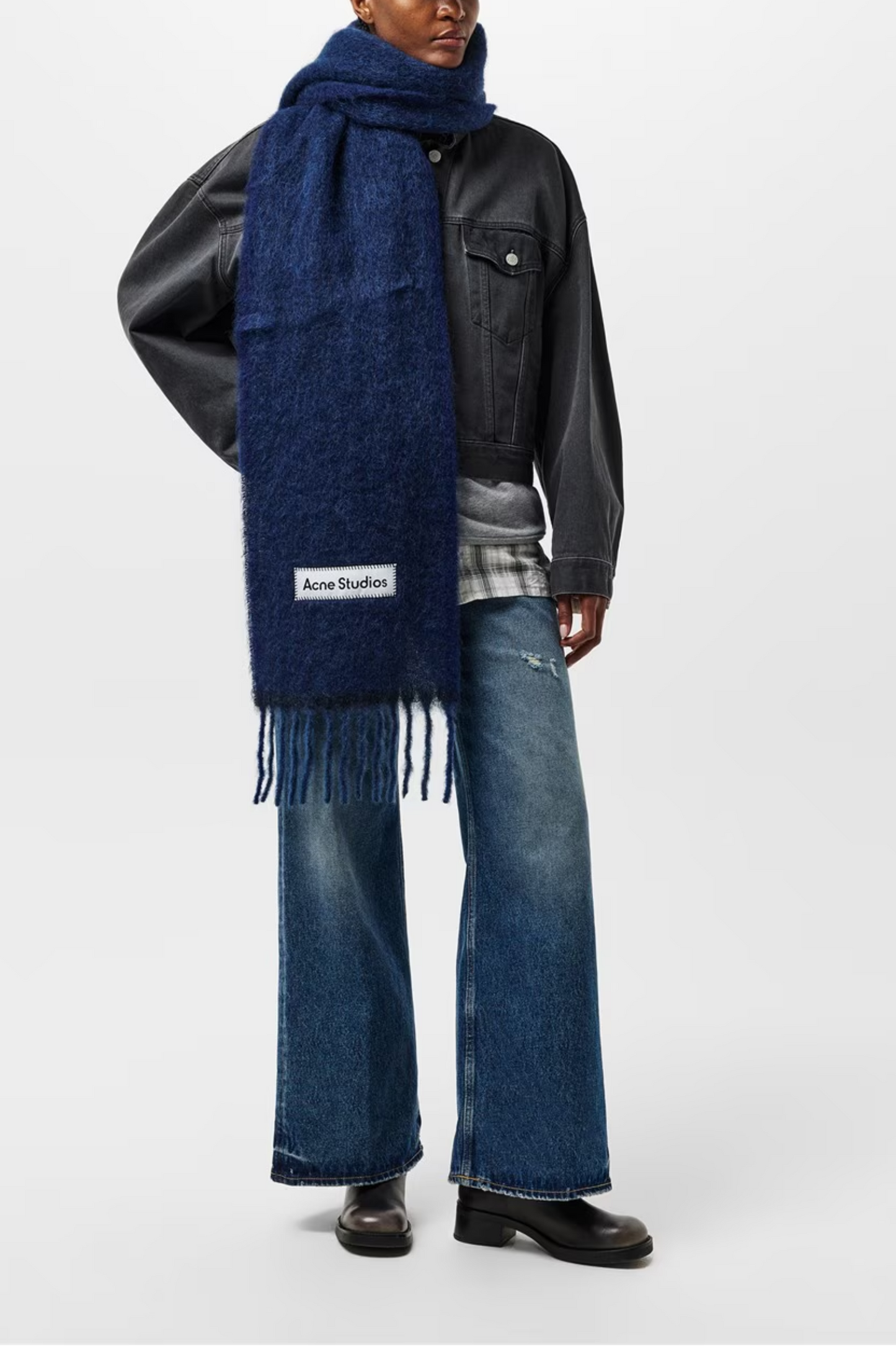 Logo Patch Knitted Scarf