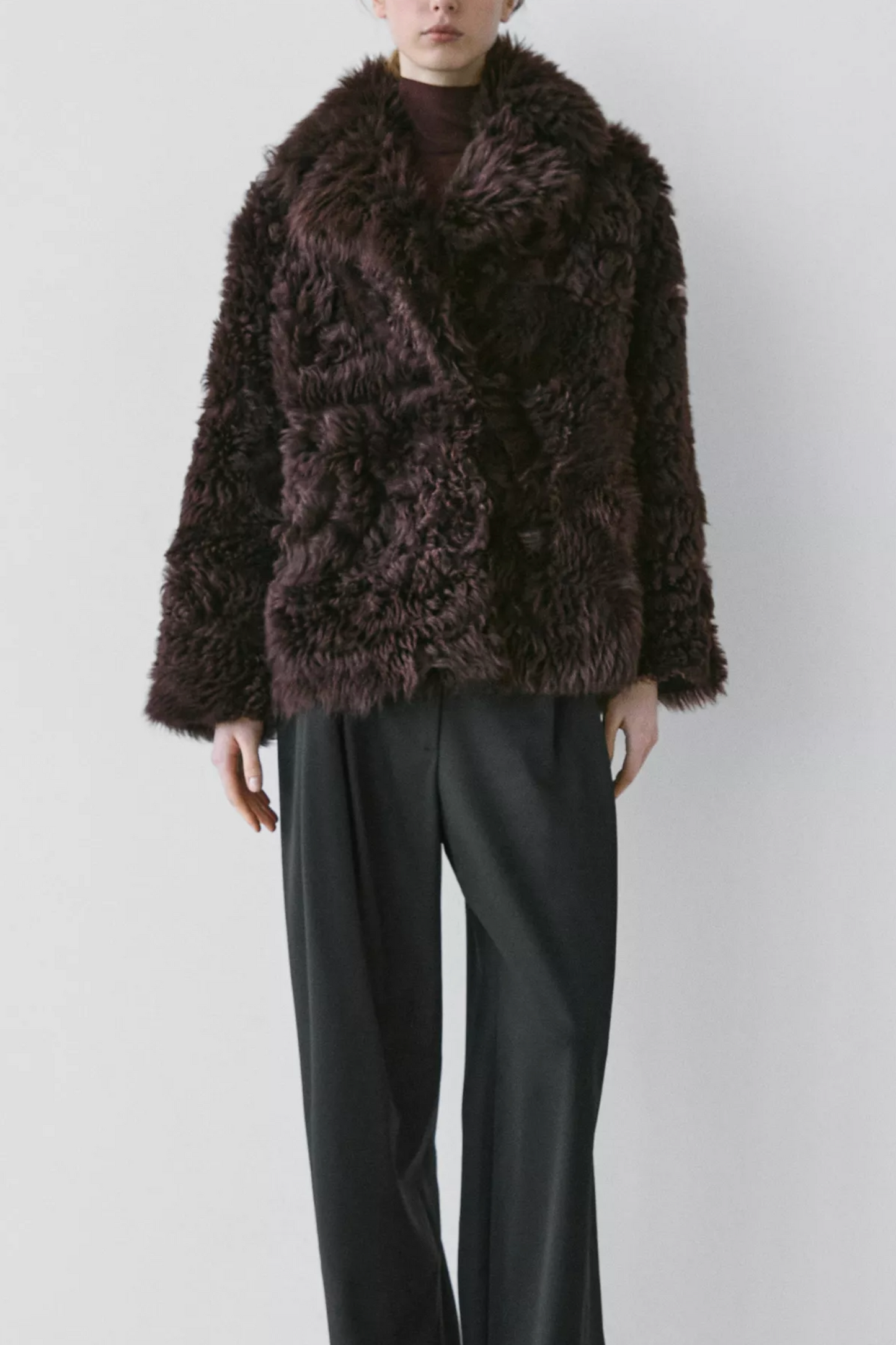Sheepskin Leather Coat with Lapel Collar - STUDIO