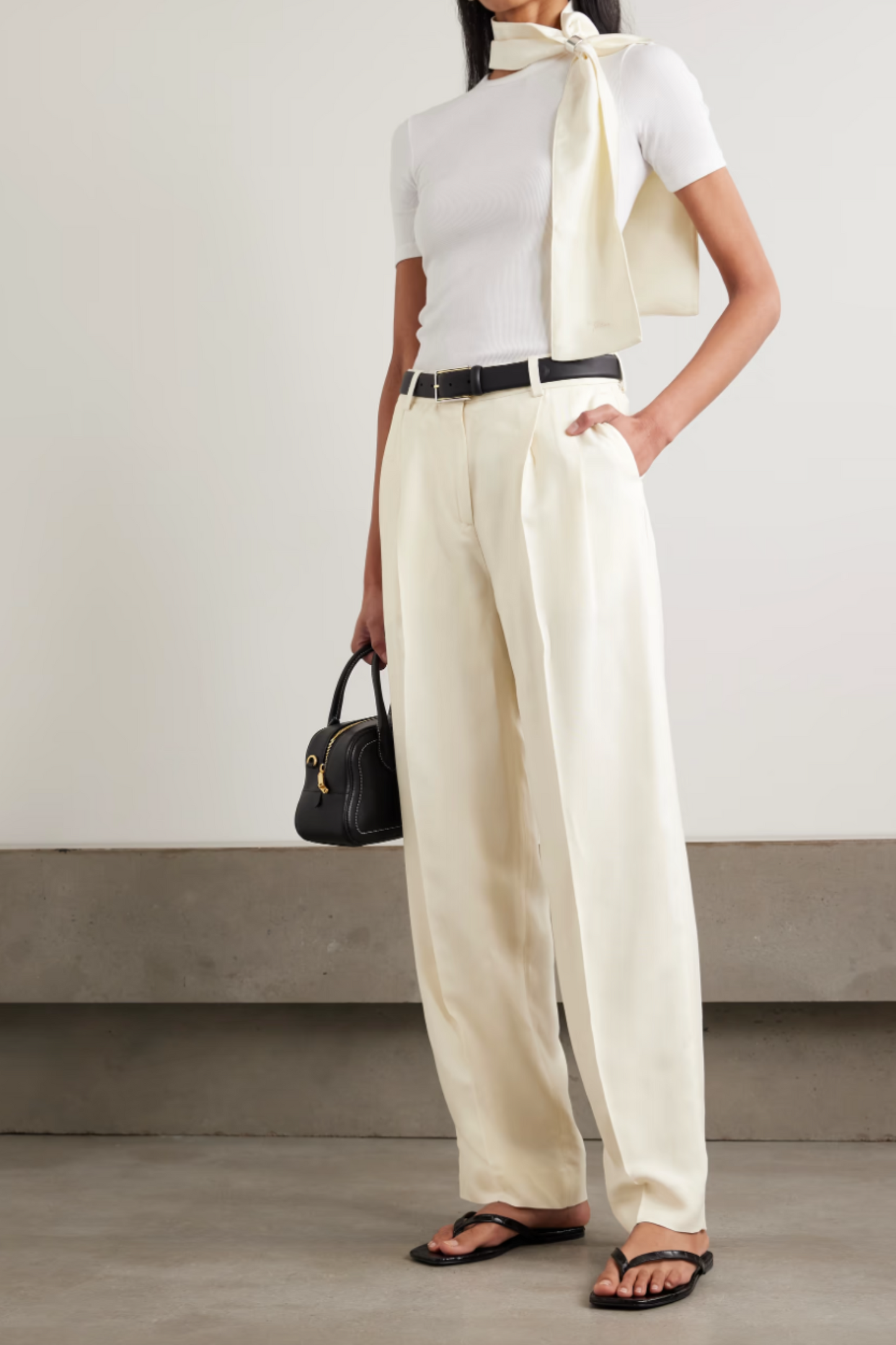 Garderob Pleated Woven Tapered Pants