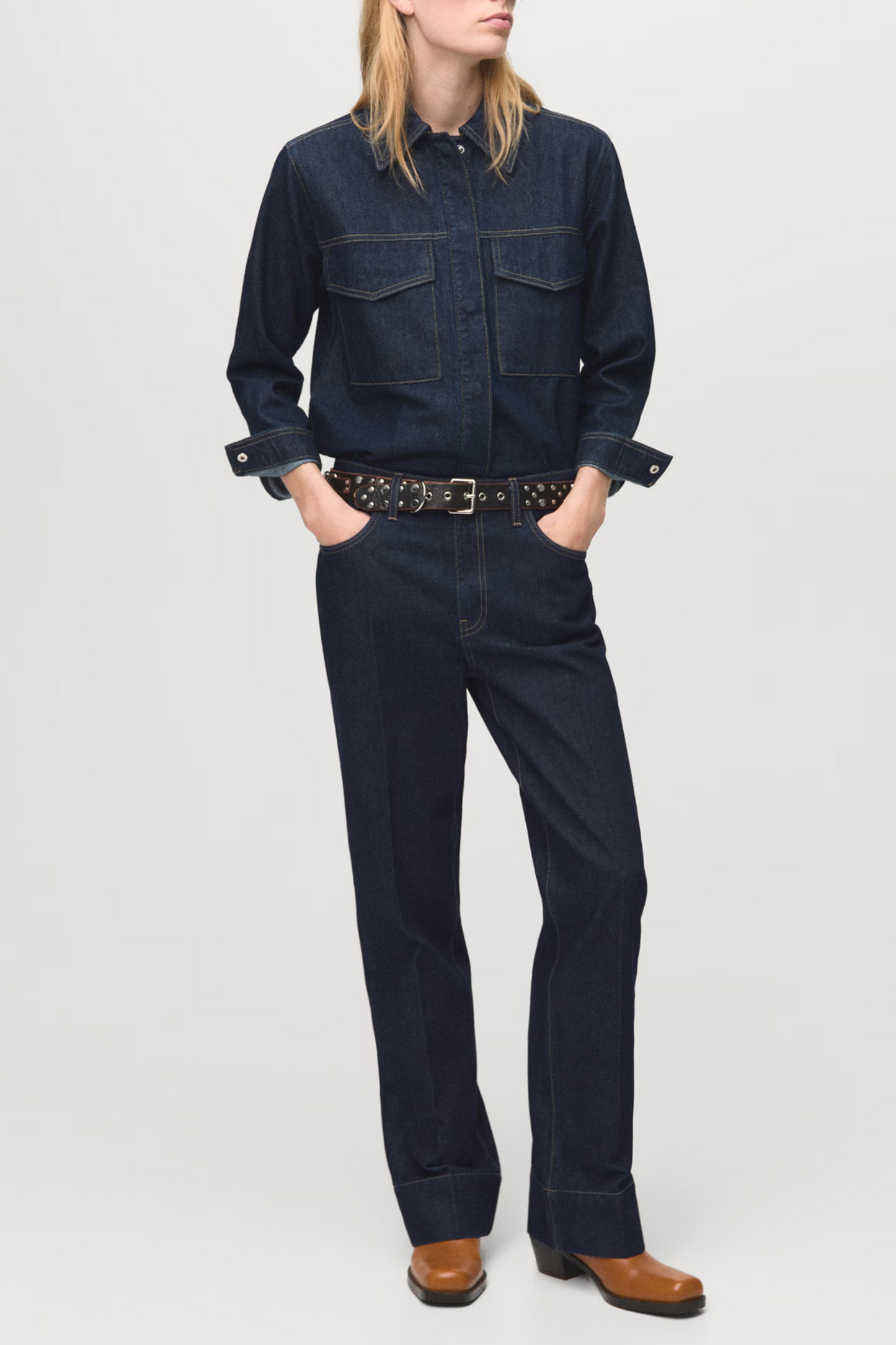 Straight-leg Jeans with Seam Stitching