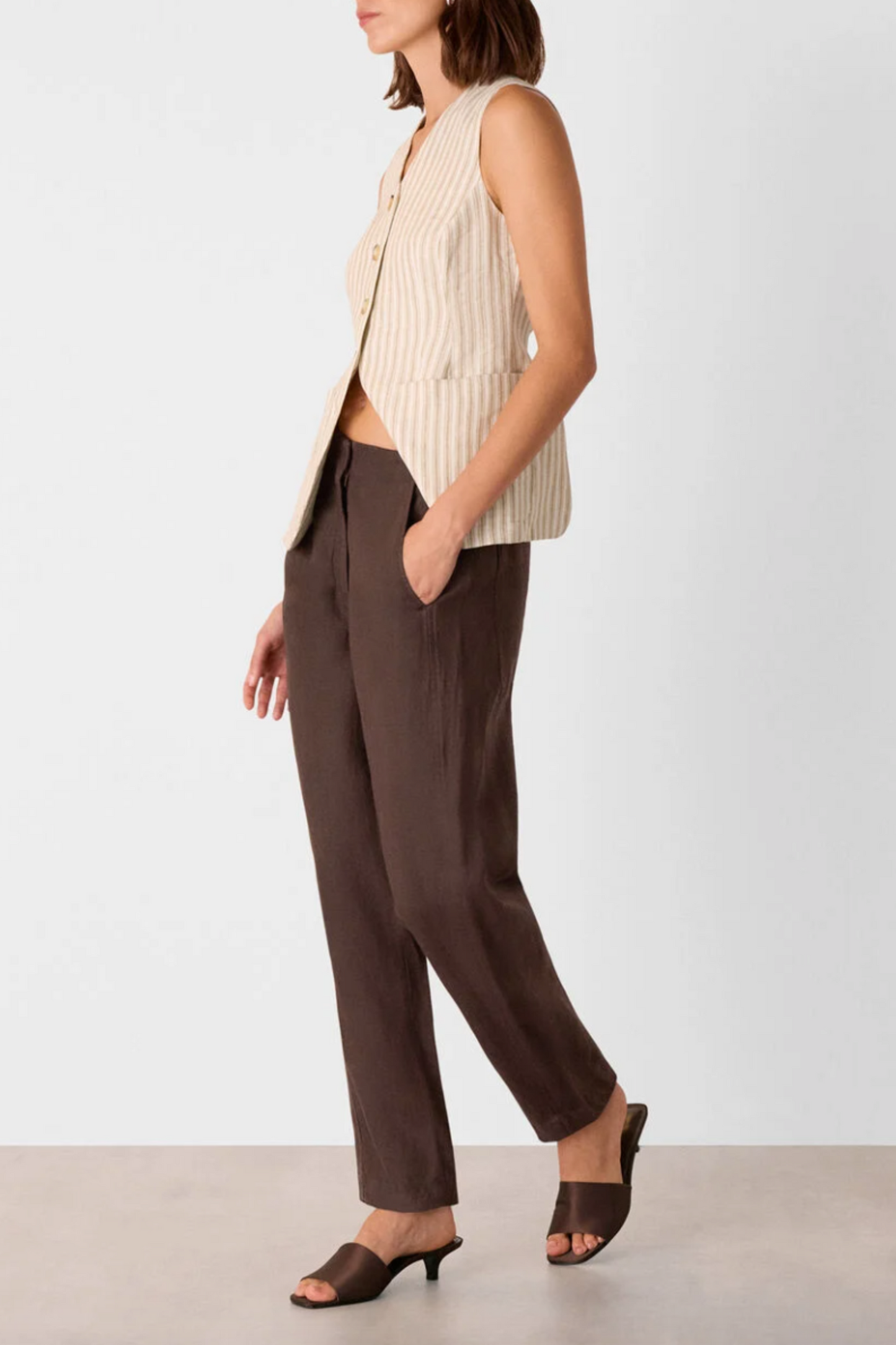Brown Linen Barrel Trouser