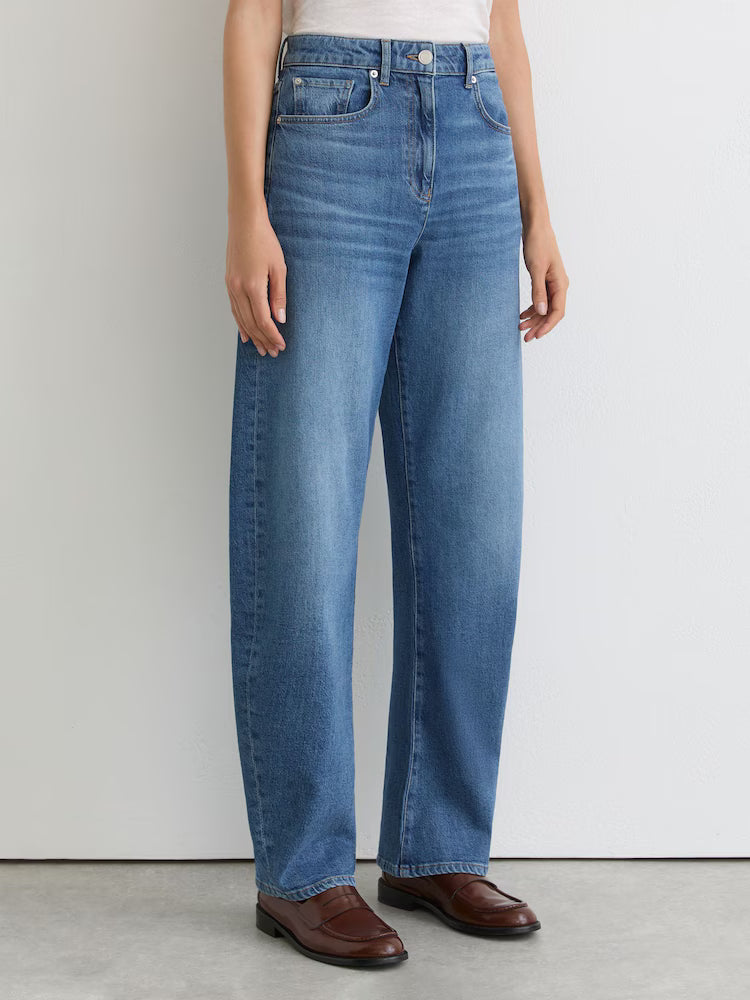 Sabel Barrel-Leg Jeans in Mid Blue