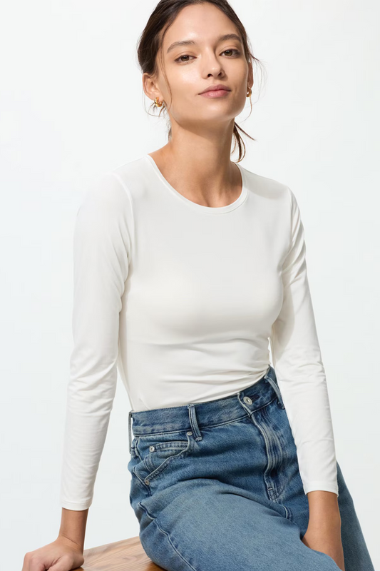 HEATTECH Crew Neck Long Sleeve T-shirt