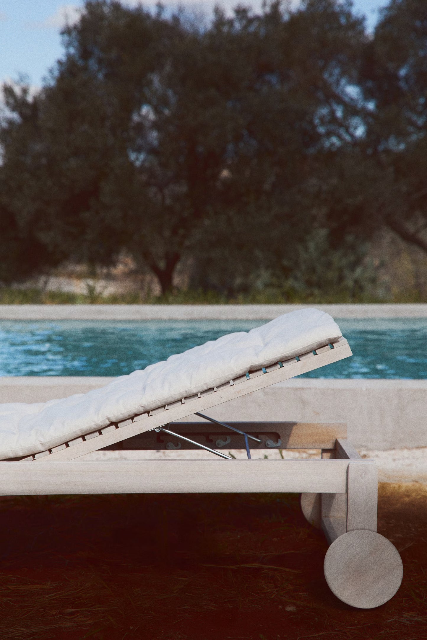 Water-repellent Beach Mattress