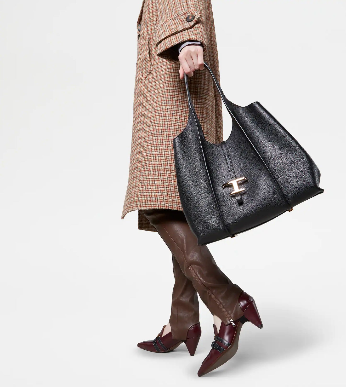 T Timeless Shopping Bag in Leather Medium