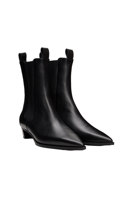 Black Kiki Chelsea Boots