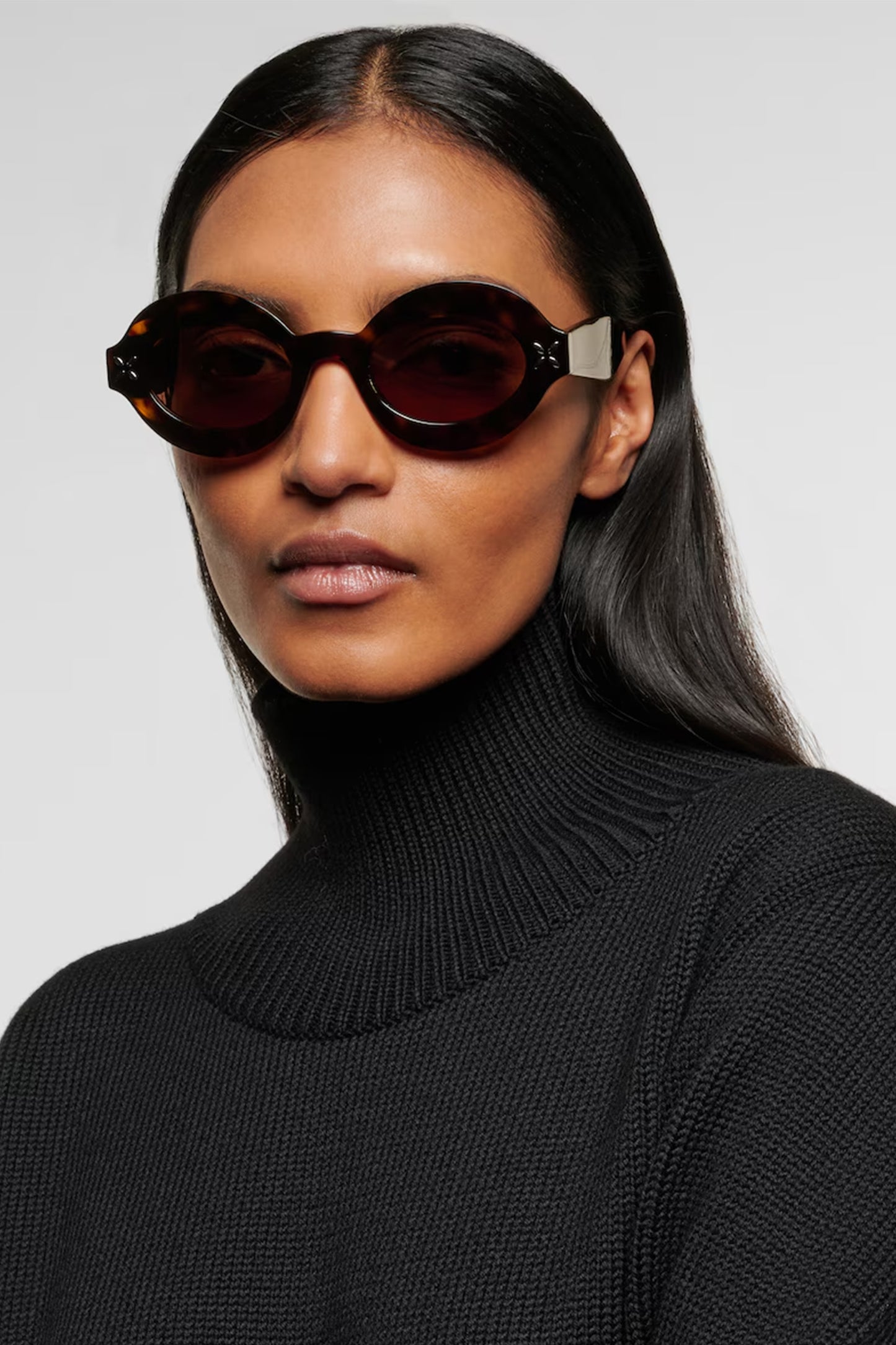Petal round sunglasses