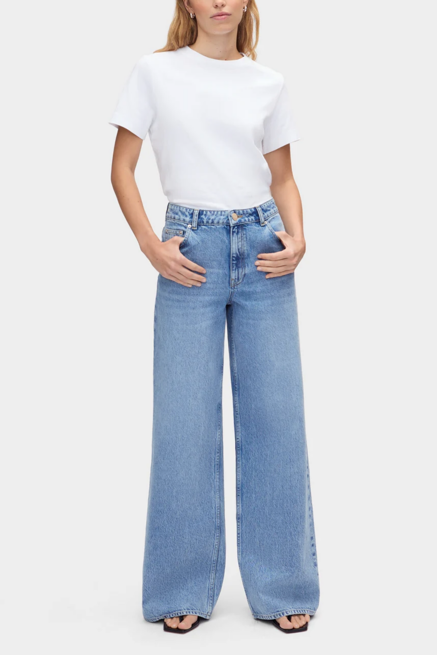 Low-rise Loose Wide-leg Jeans