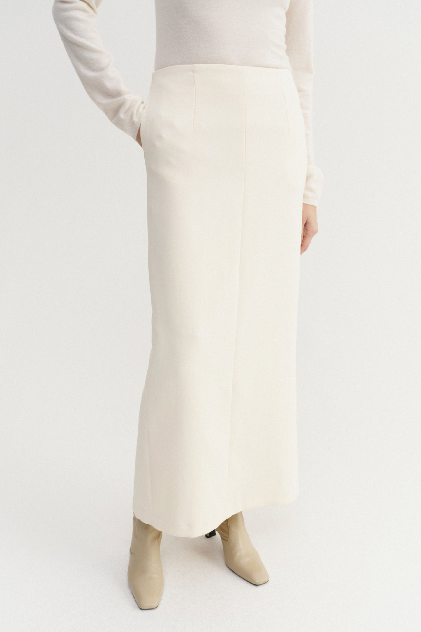 Bay Skirt in Cream